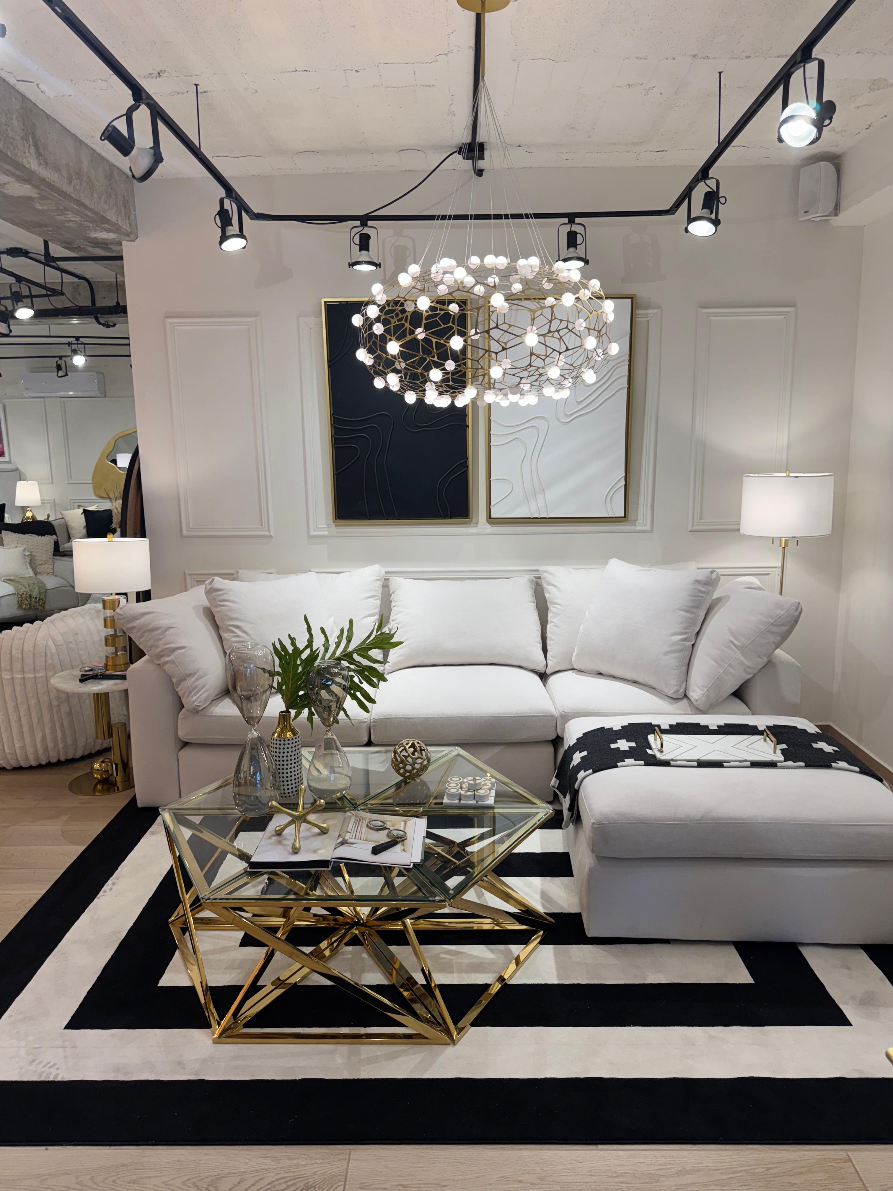 Black & White Geometric Square Area Rug – Soft Texture, Modern Design - Z341A (POL811)