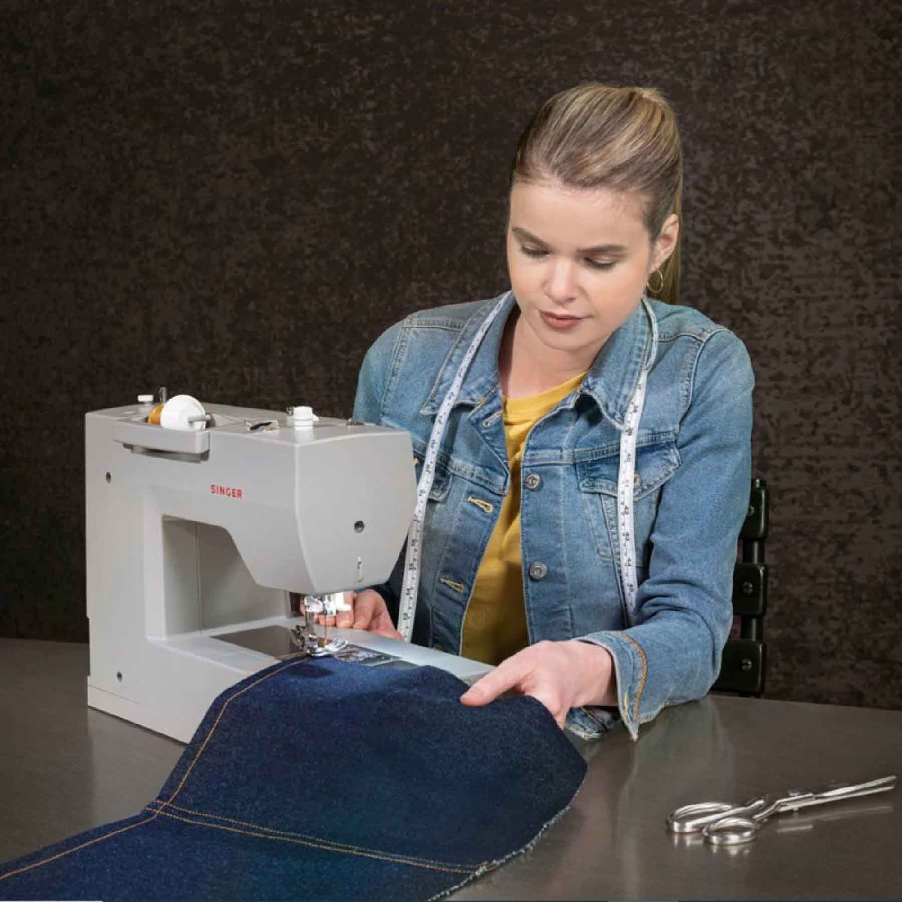 SINGER® Heavy Duty 6700C Sewing Machine