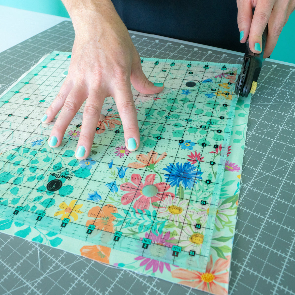 Sew Magnetic 12.5" x 12.5" Ruler