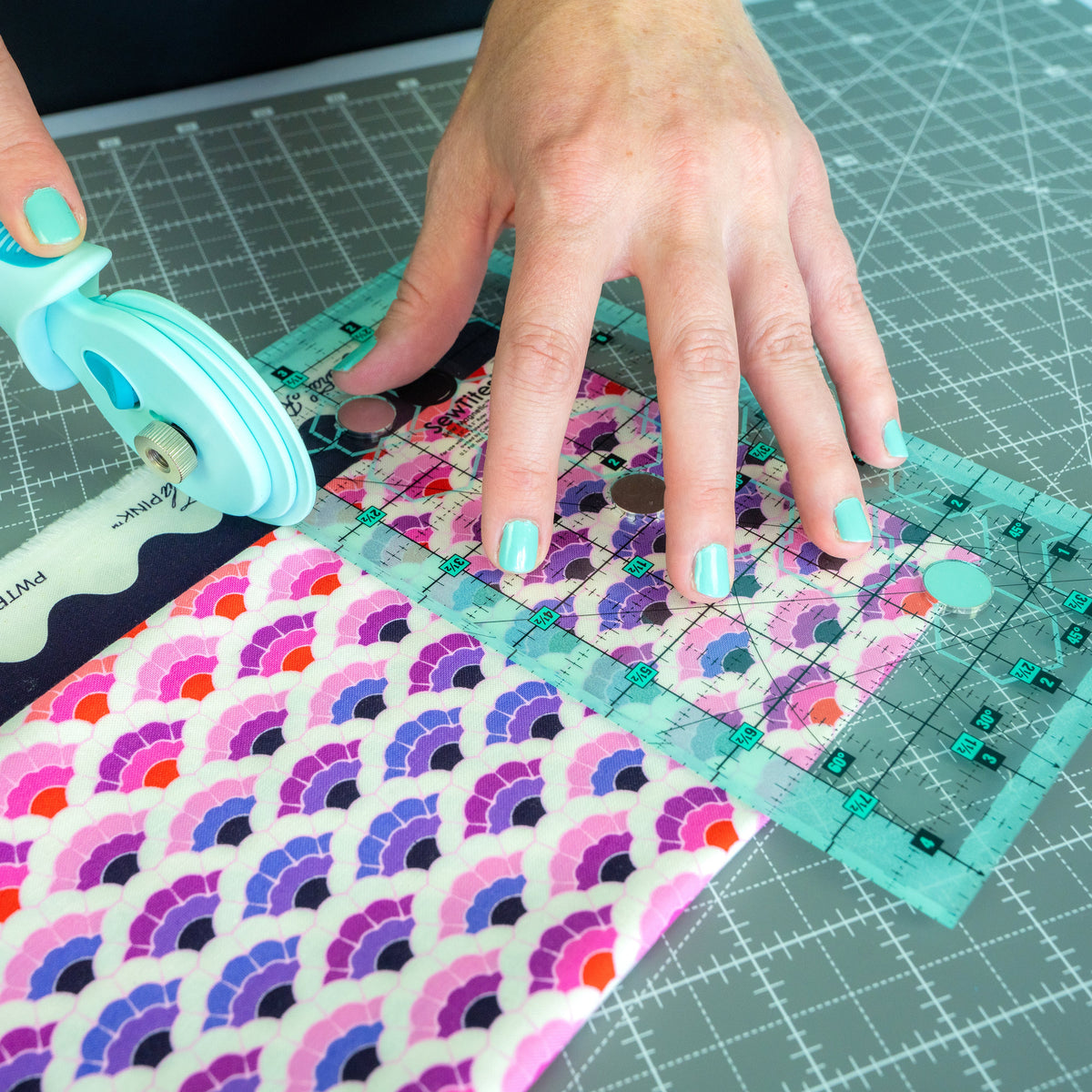 Sew Magnetic 4.5" x 8.5" Ruler