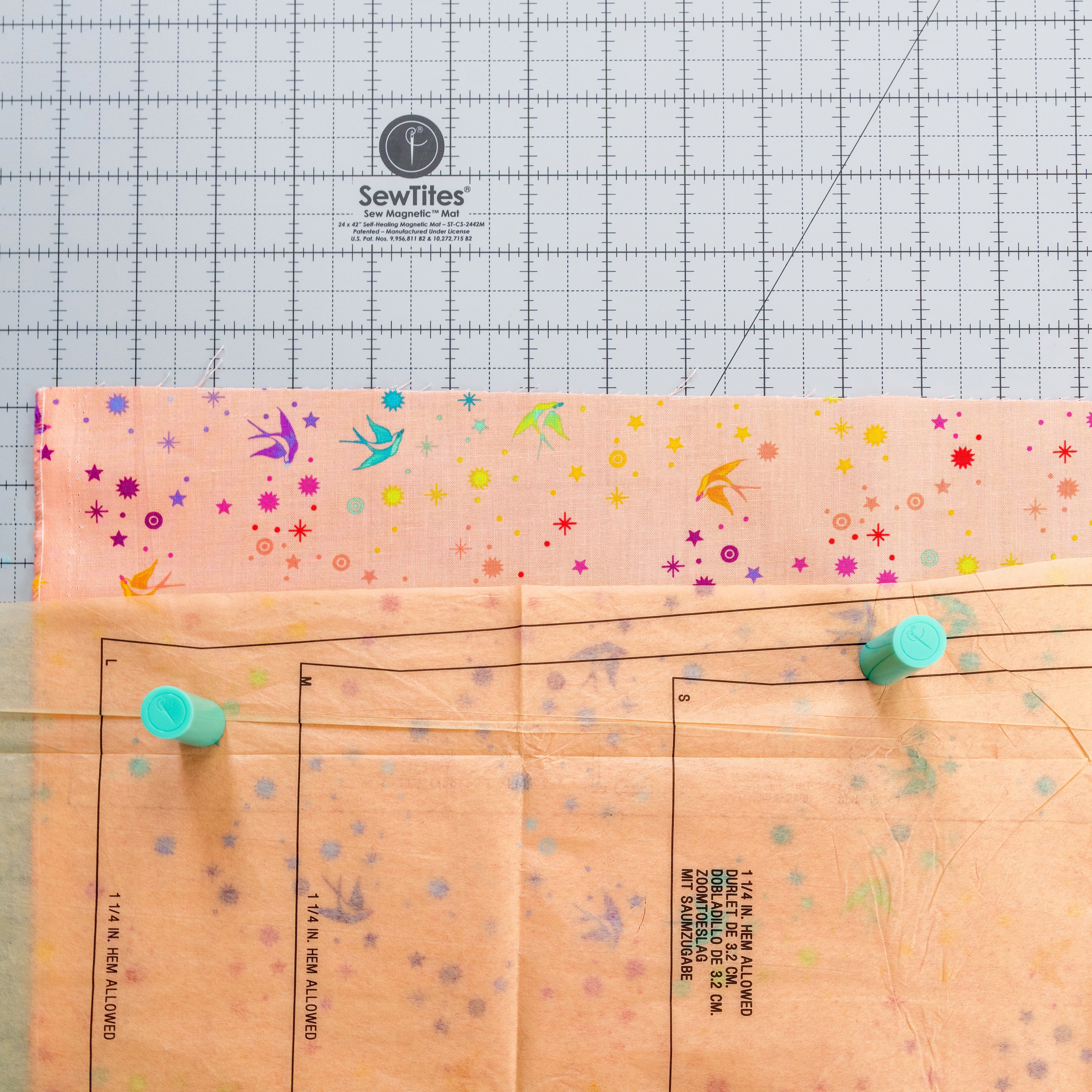 Sew Magnetic 24" x 42" Self-Healing Cutting Mat