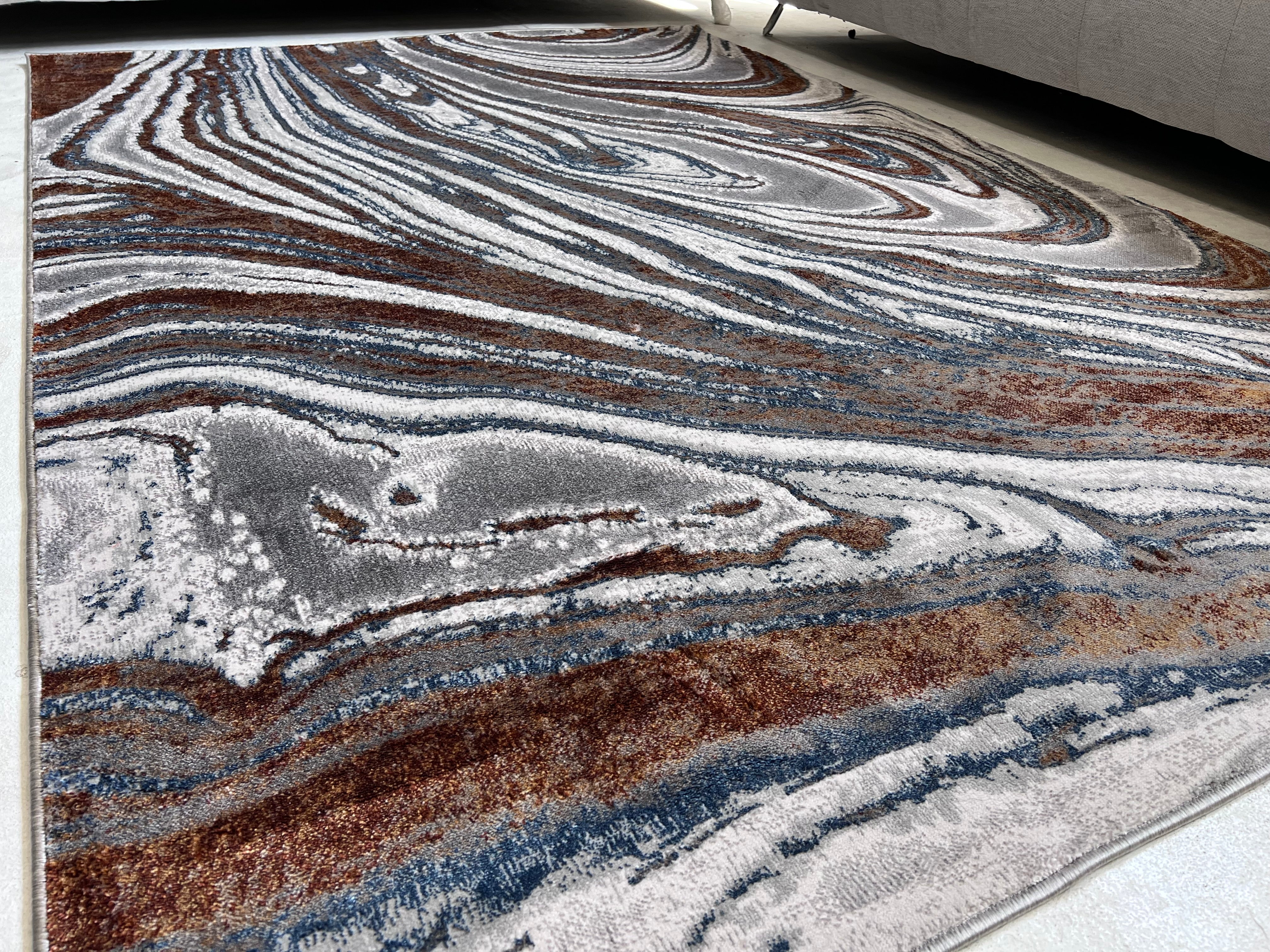 Chromatic Transformation: Foldable Flat Weave Area Rug with Shifting Hue