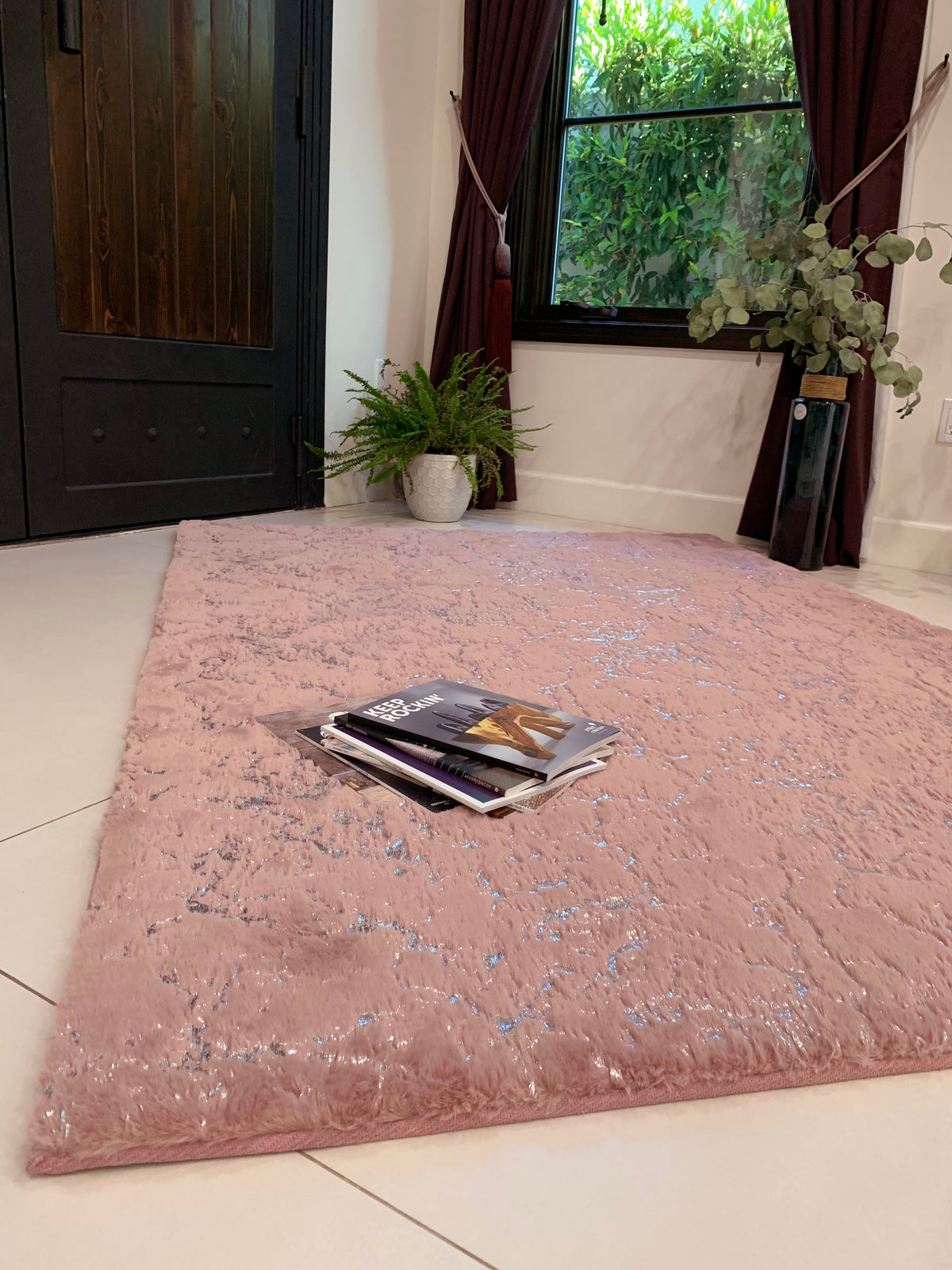 Rose Pink with Silver Metallic Shimmery Design Faux Rabbit Touch Rug