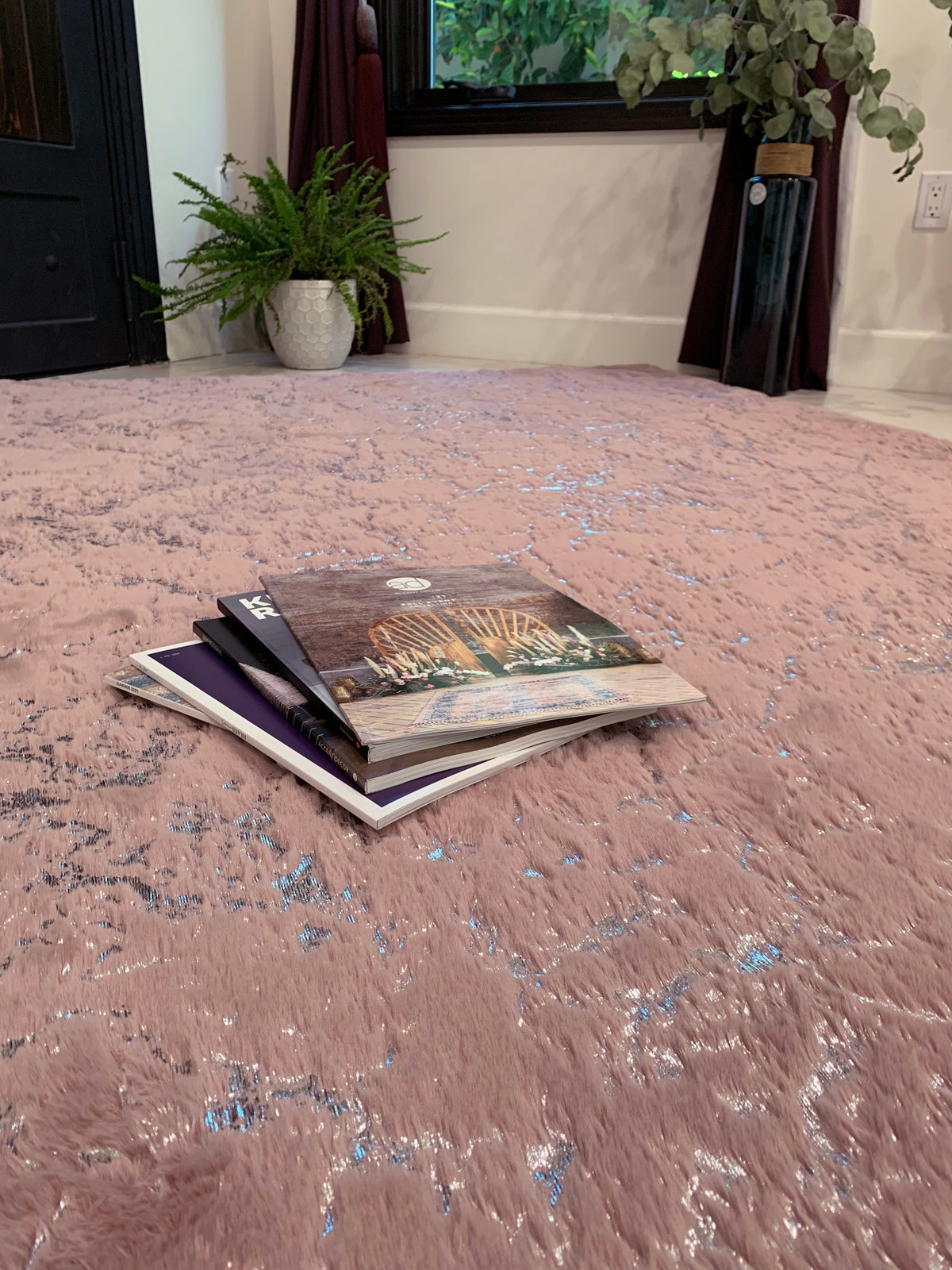 Rose Pink with Silver Metallic Shimmery Design Faux Rabbit Touch Rug