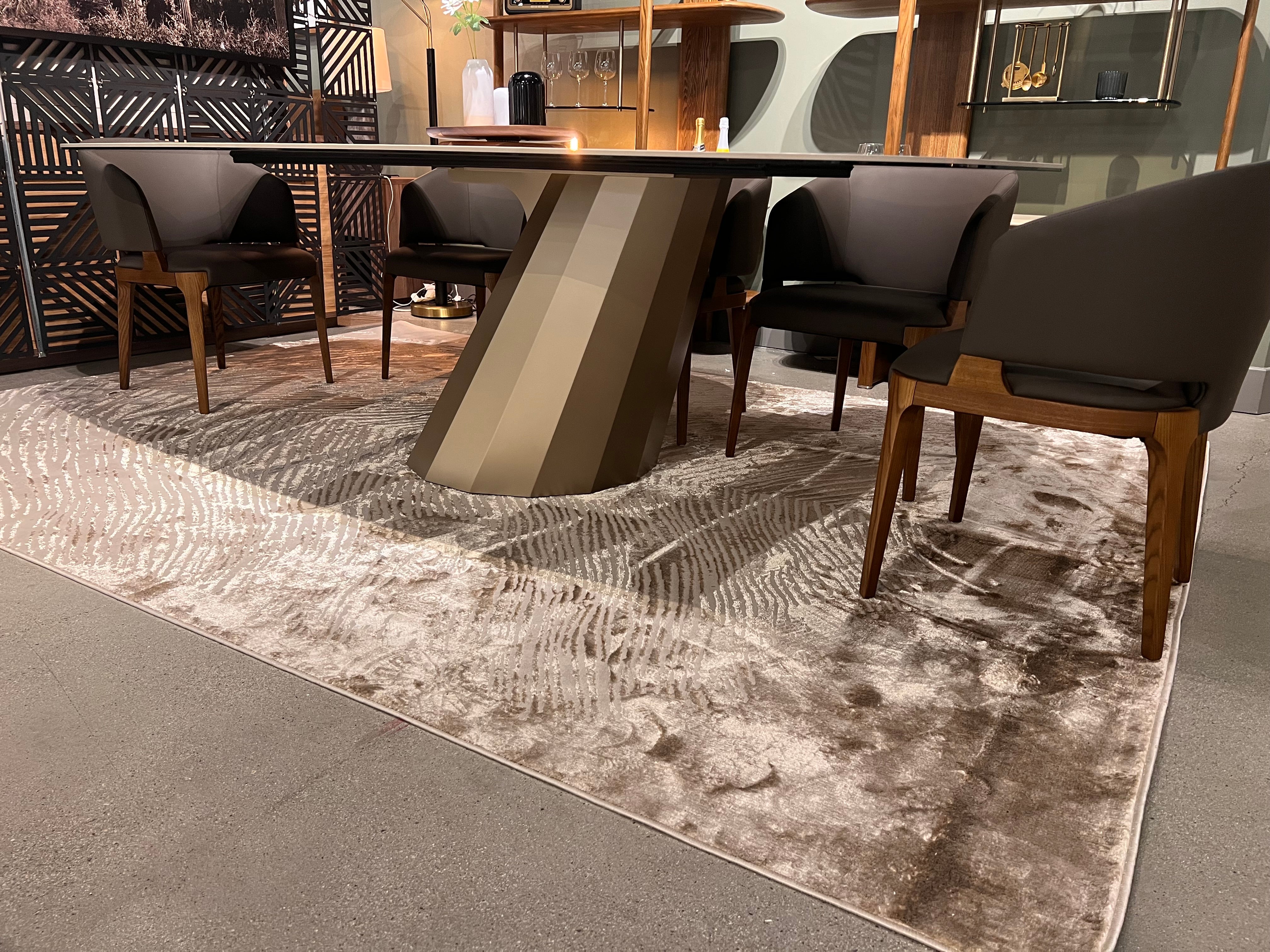 Soft-Touch Brown and Beige Rug with Metallic Copper Contrast Design - Z406A (POL816)