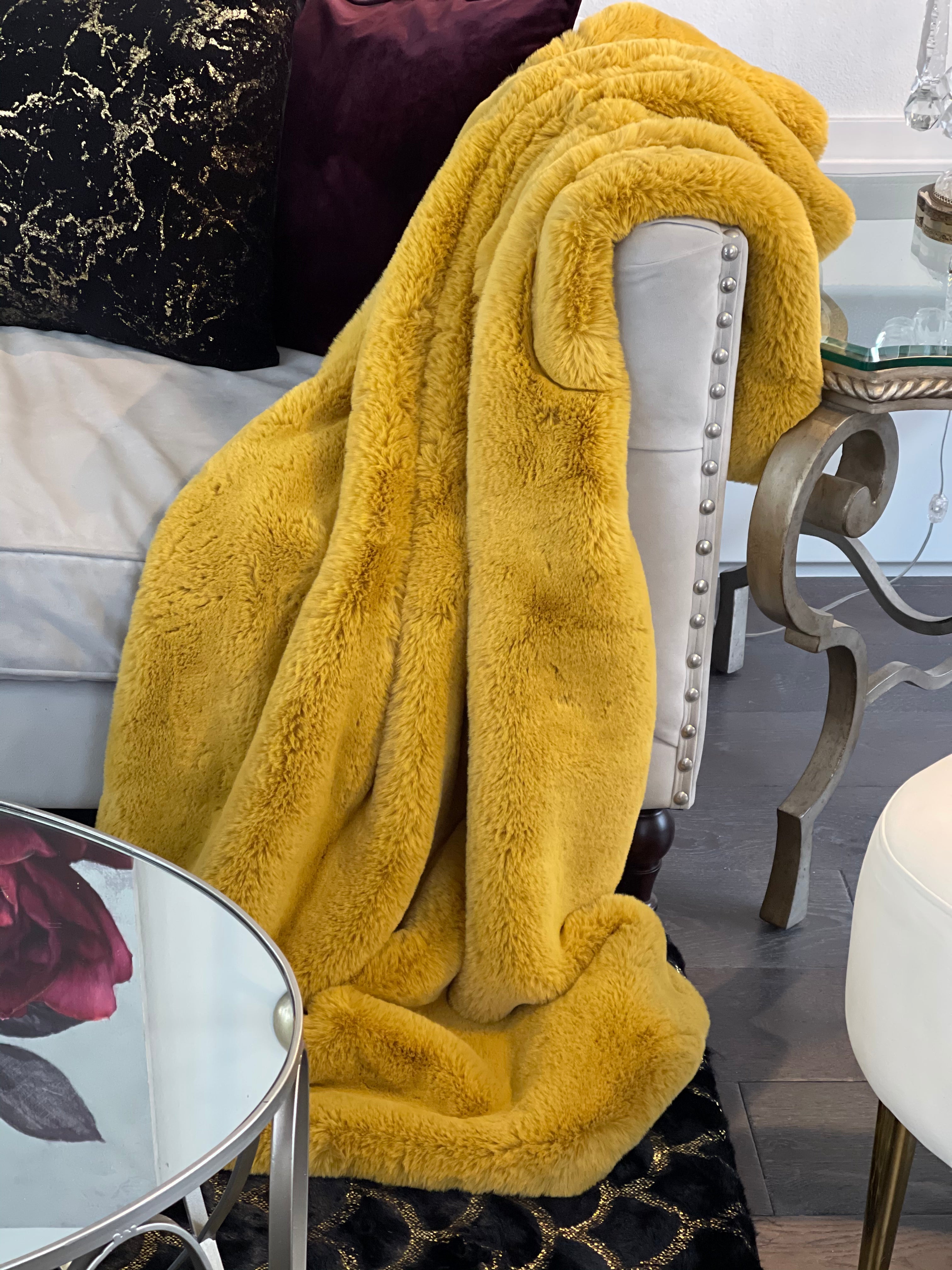 Soft Cozy Faux Fur Blanket/ Coverlet/ Bedspread/ Throw/ Bedcover/ Quilt