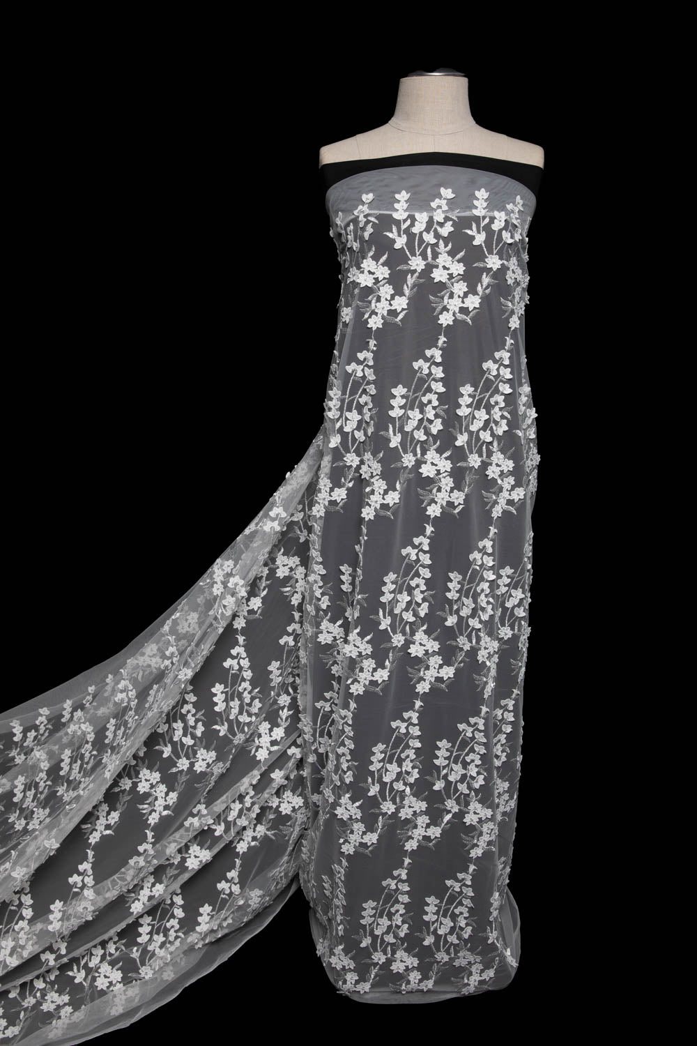TULLE WITH EMB APPLIQUE 52/54" WHITE/SILVER FABRIC - Exquisite Fabrics