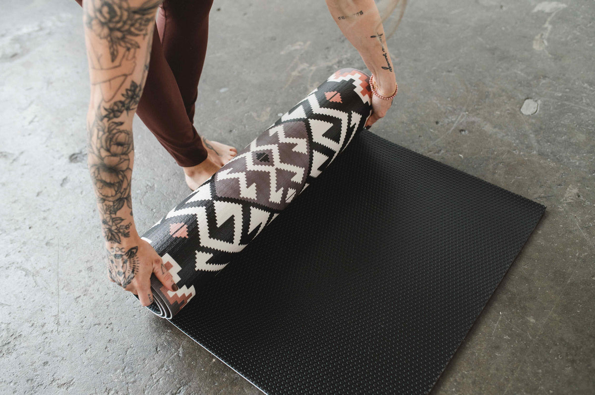 Moab Rocks Yoga Mat – 6 mm Extra Thick, Double-Sided Non-Slip, Eco-Friendly PER with Sandstone Design | Yune Yoga