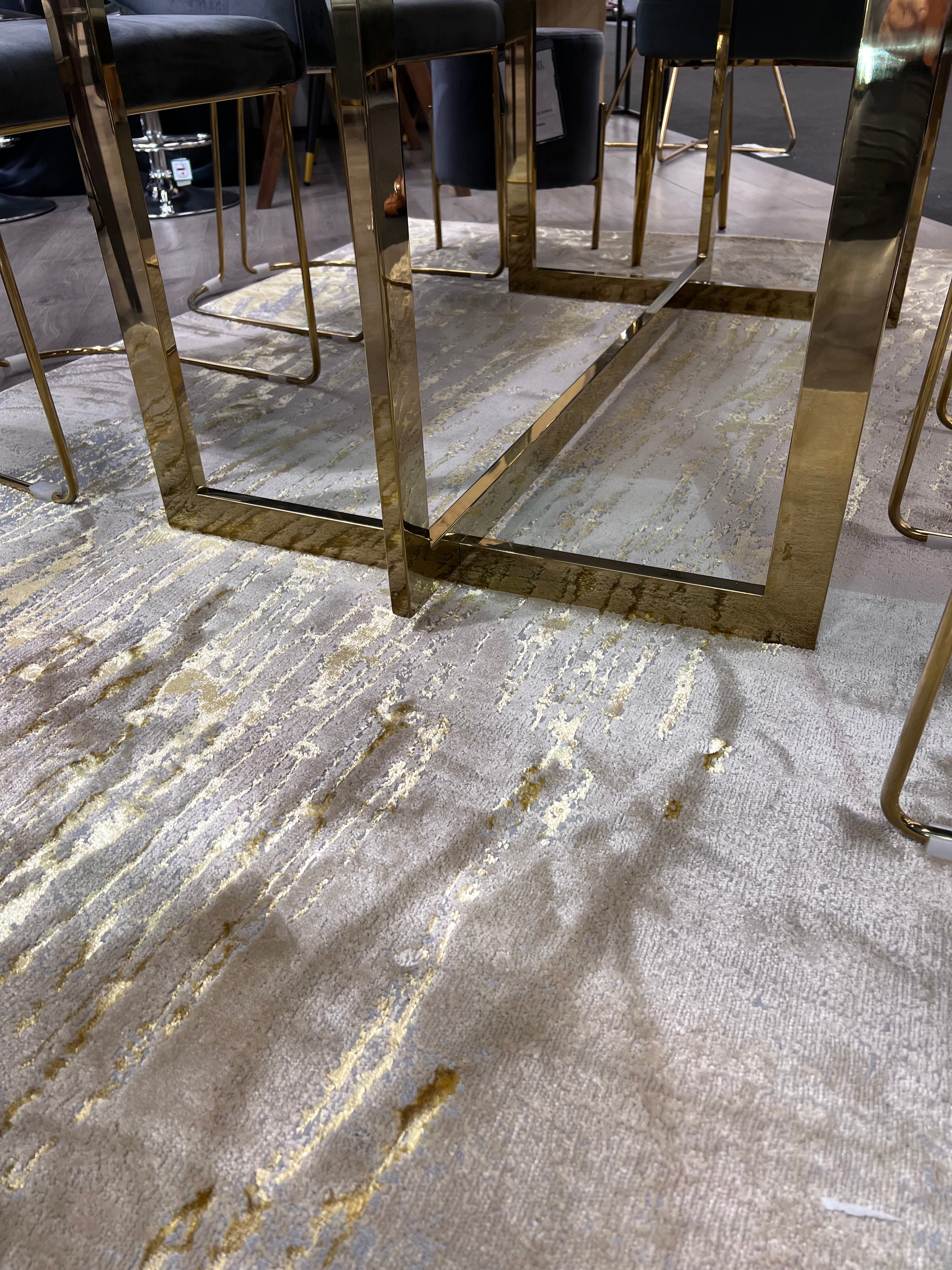 Polyester Gold Viscose Blend Rain Falling Design Rug/Carpet - Style# Maximus 230 - Color-Changing Flat Weave Rug