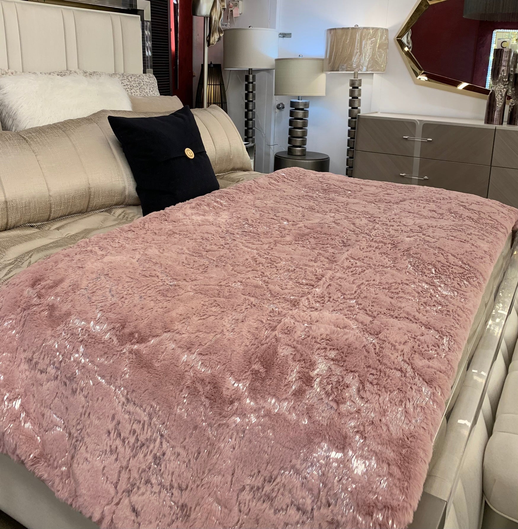 Golden/Silver Metallic Faux Fur Soft / Coverlet/Quilt Cal King/Eastern King