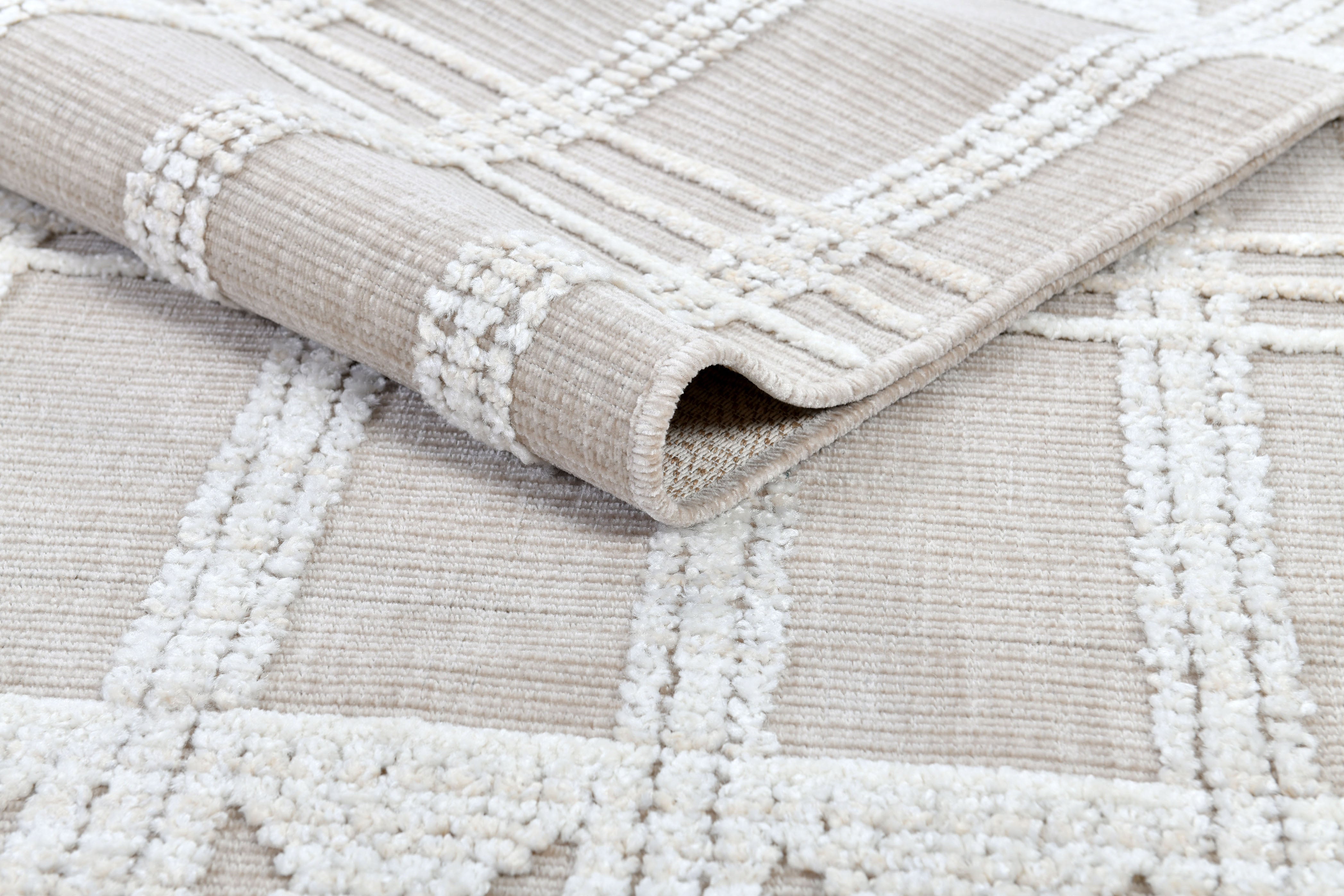 Cream/Beige Rug with Bohemian Motif and High-Low Soft-Touch Texture - TIA 104.