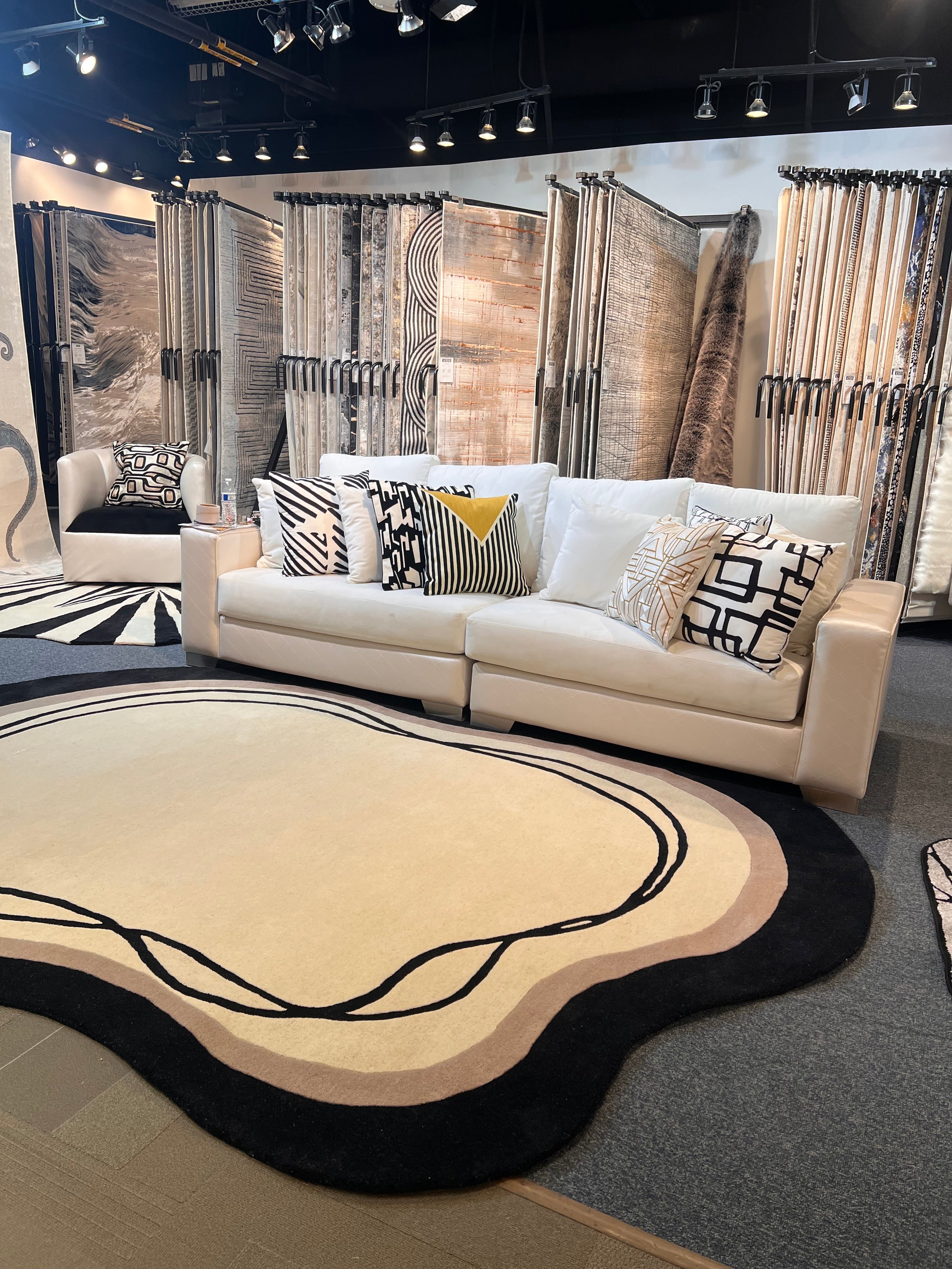 Beluga Tufted Design 57 Ivory Black