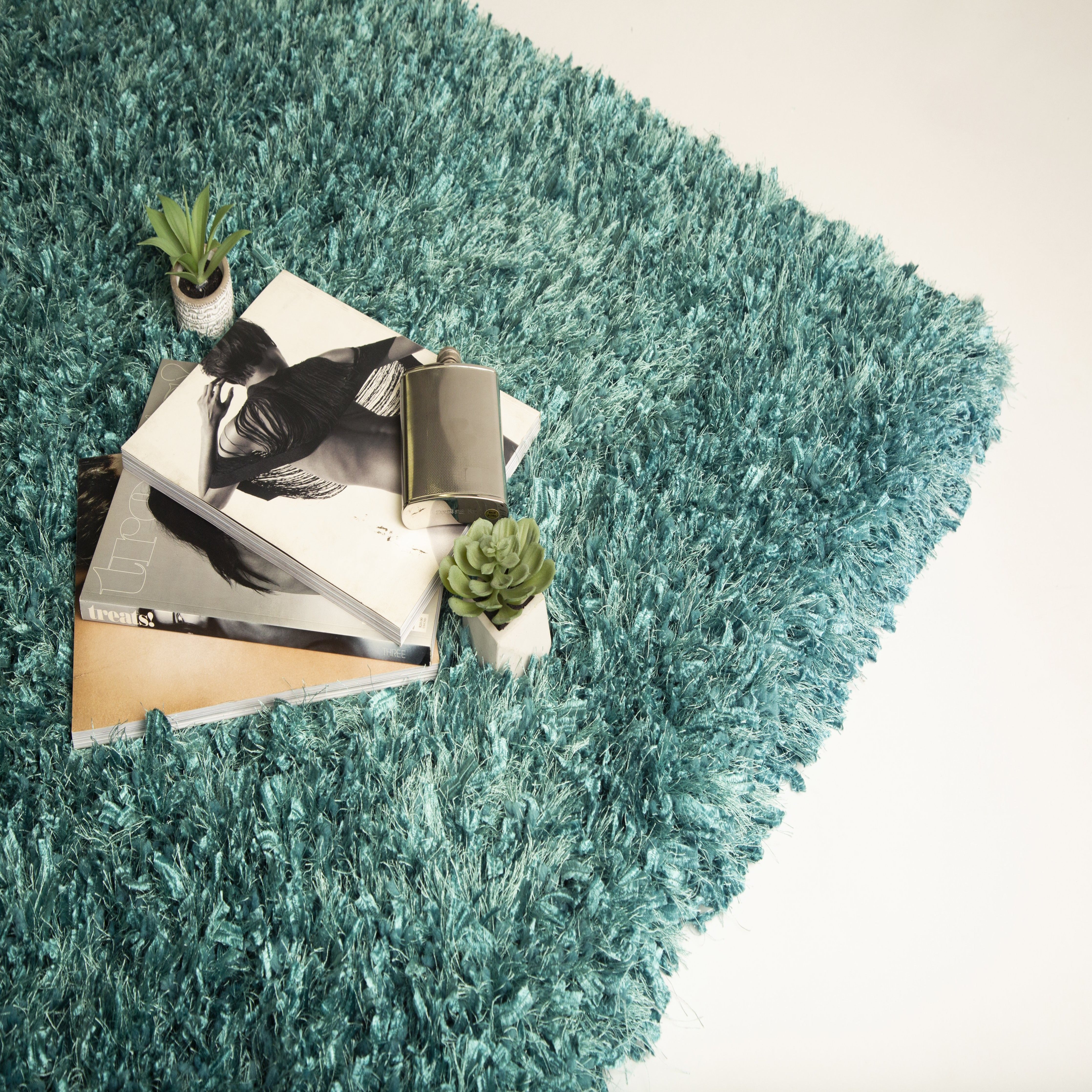 Hand-Tufted Luxe Shag Plush Rug