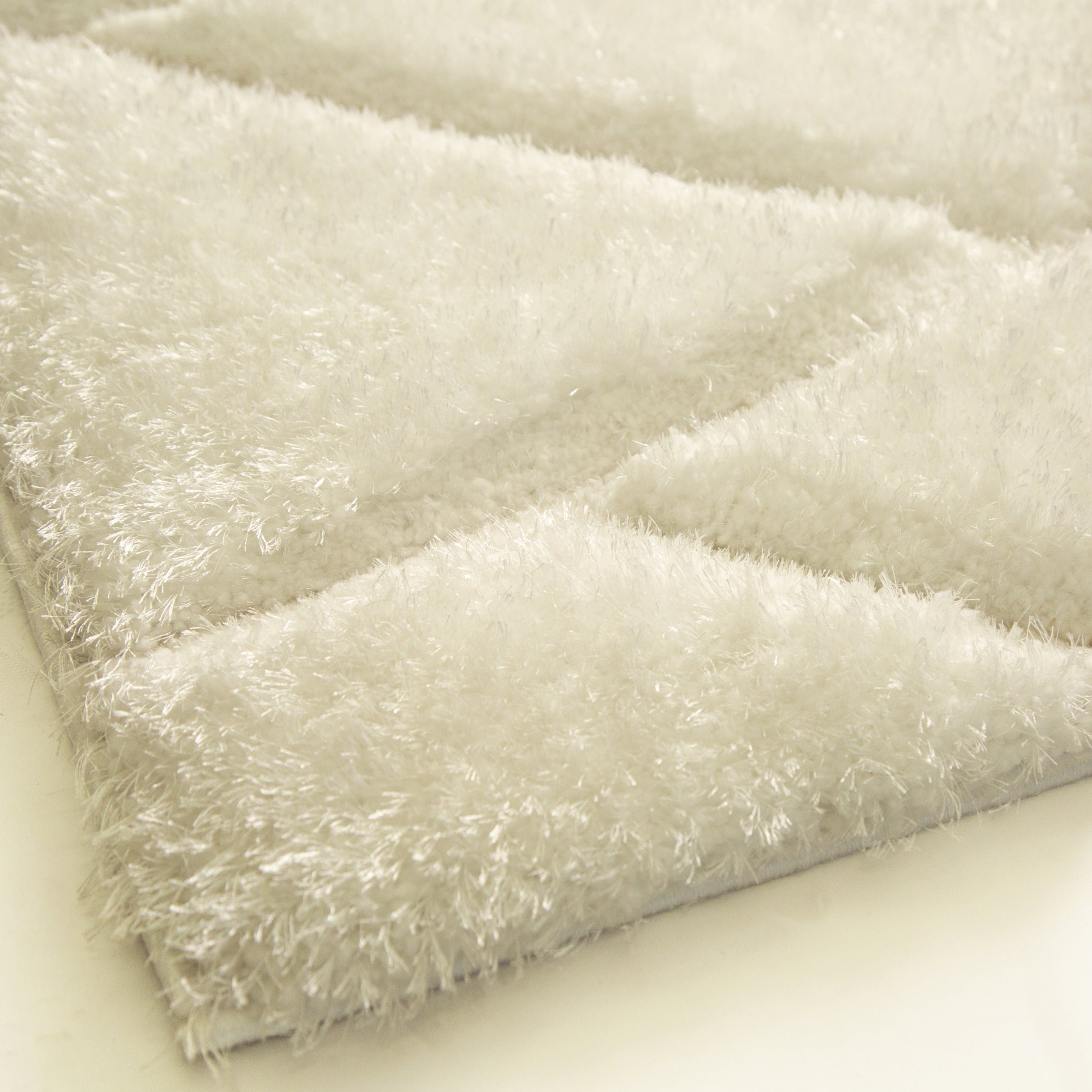 White/Black Modern Shag Area Rug/Carpet | Style# SR-722 - Crafted from 100% Polyester, Plush Fluffy Shine 3D Lines Design