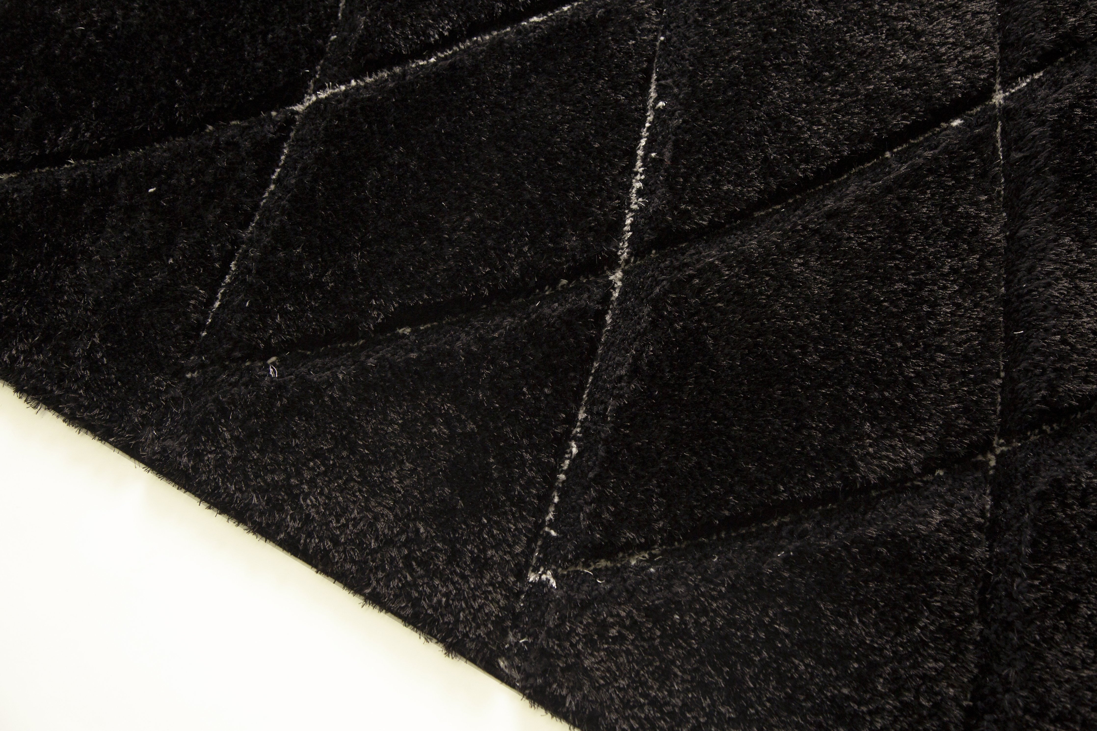 White/Black Modern Shag Area Rug/Carpet | Style# SR-722 - Crafted from 100% Polyester, Plush Fluffy Shine 3D Lines Design