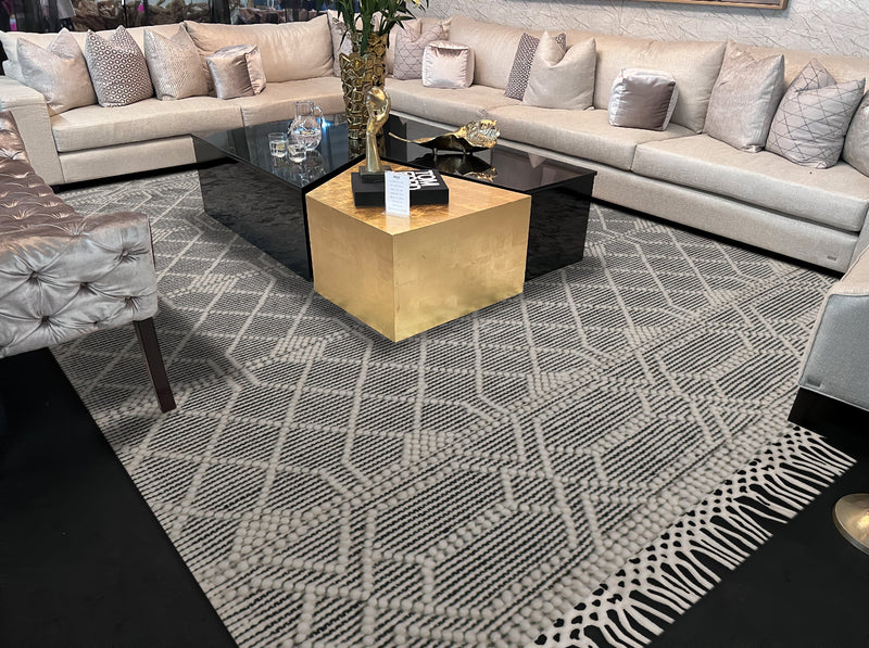 Bohemian Textured  Rug With Natural Colors Wool Blend