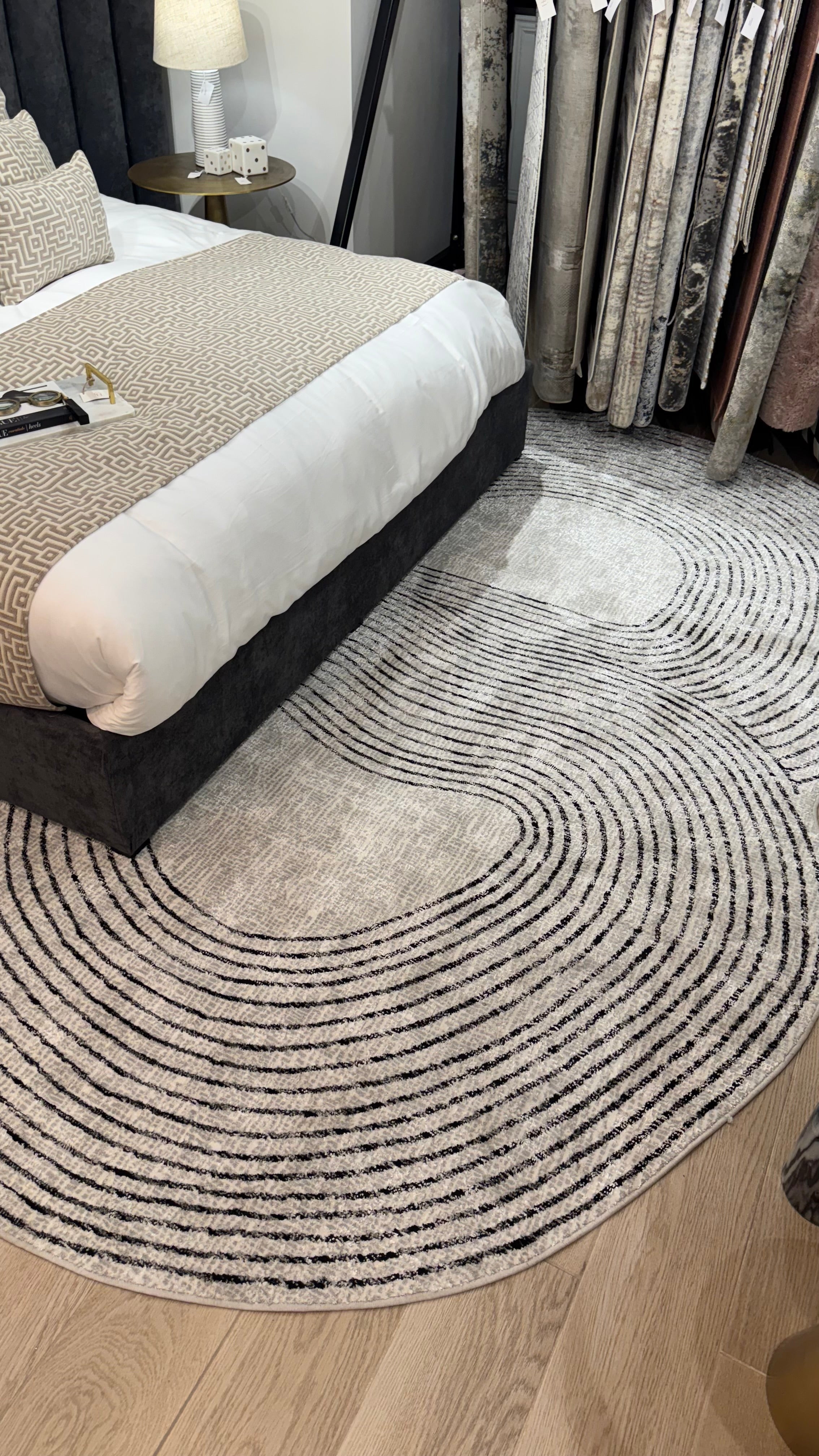 Cream Sheen Rug with Black, Copper & Silver Touches in novelty cut design - Z328A (POL810)
