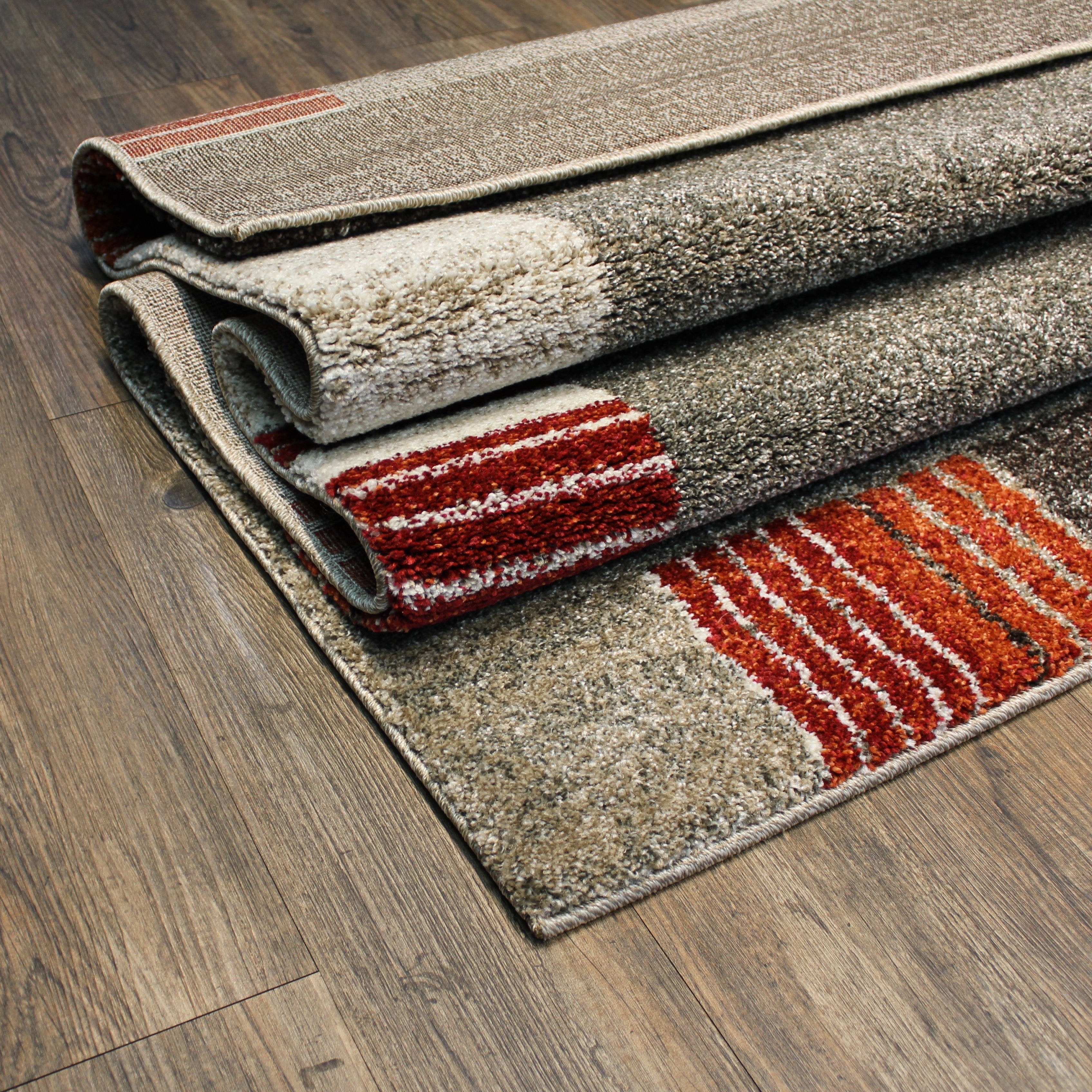 Luxuriously Durable Plush Faded Area Rug With Border Design