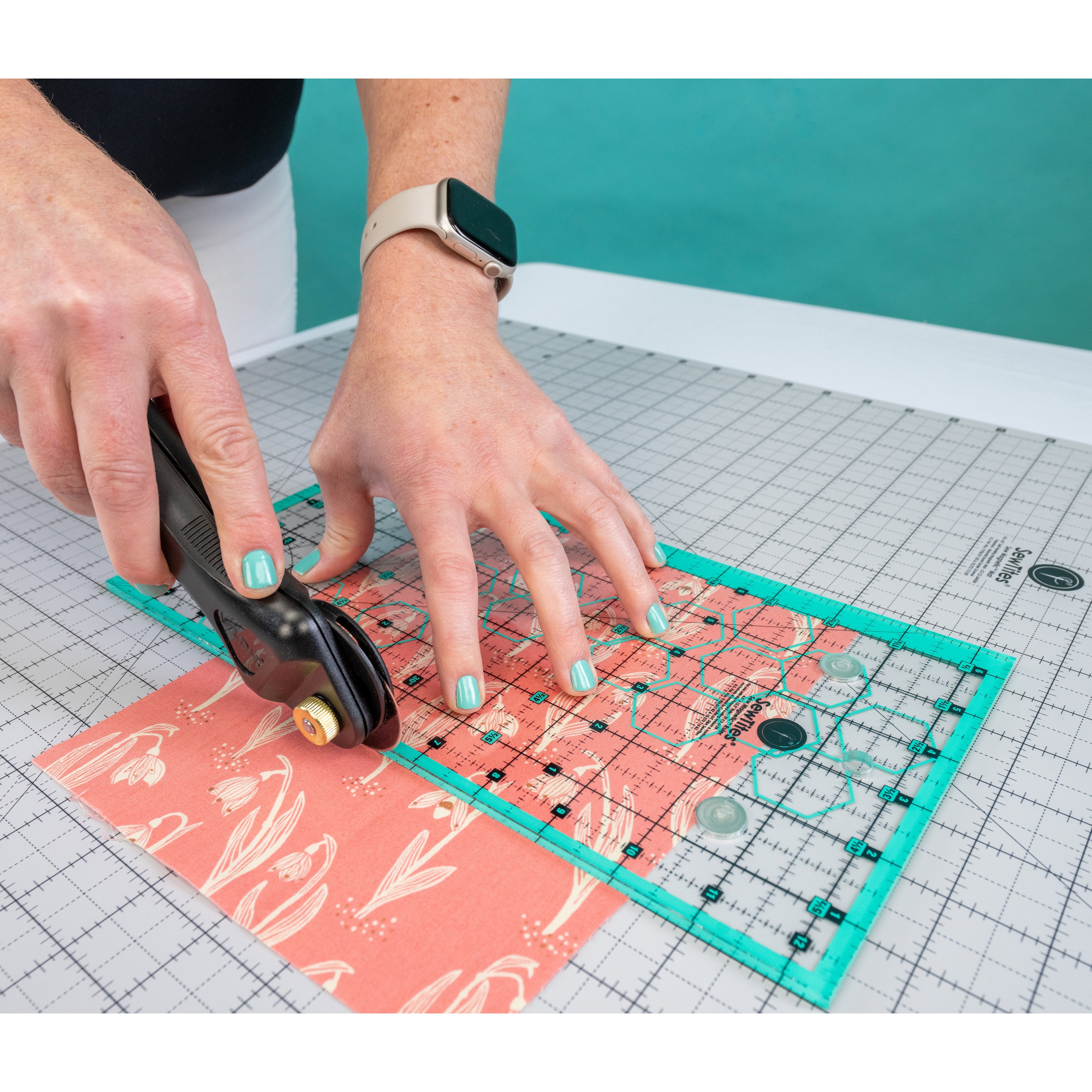 Sew Magnetic 6.5" x 12.5" Ruler