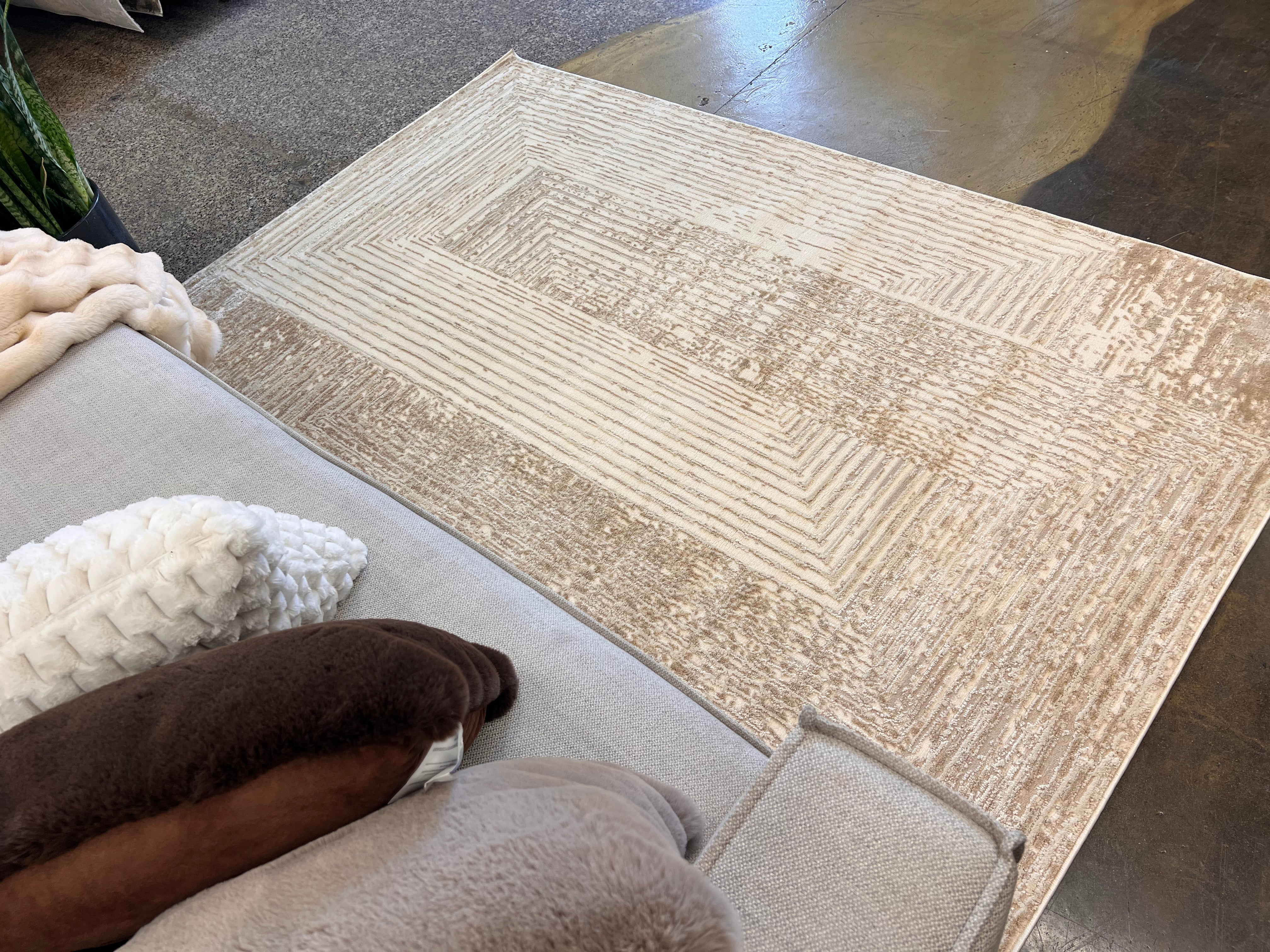 Geometric Linear Crème Beige Rug in Warm Mocha Tone-on-Tone High-Low Texture - NUDE 21
