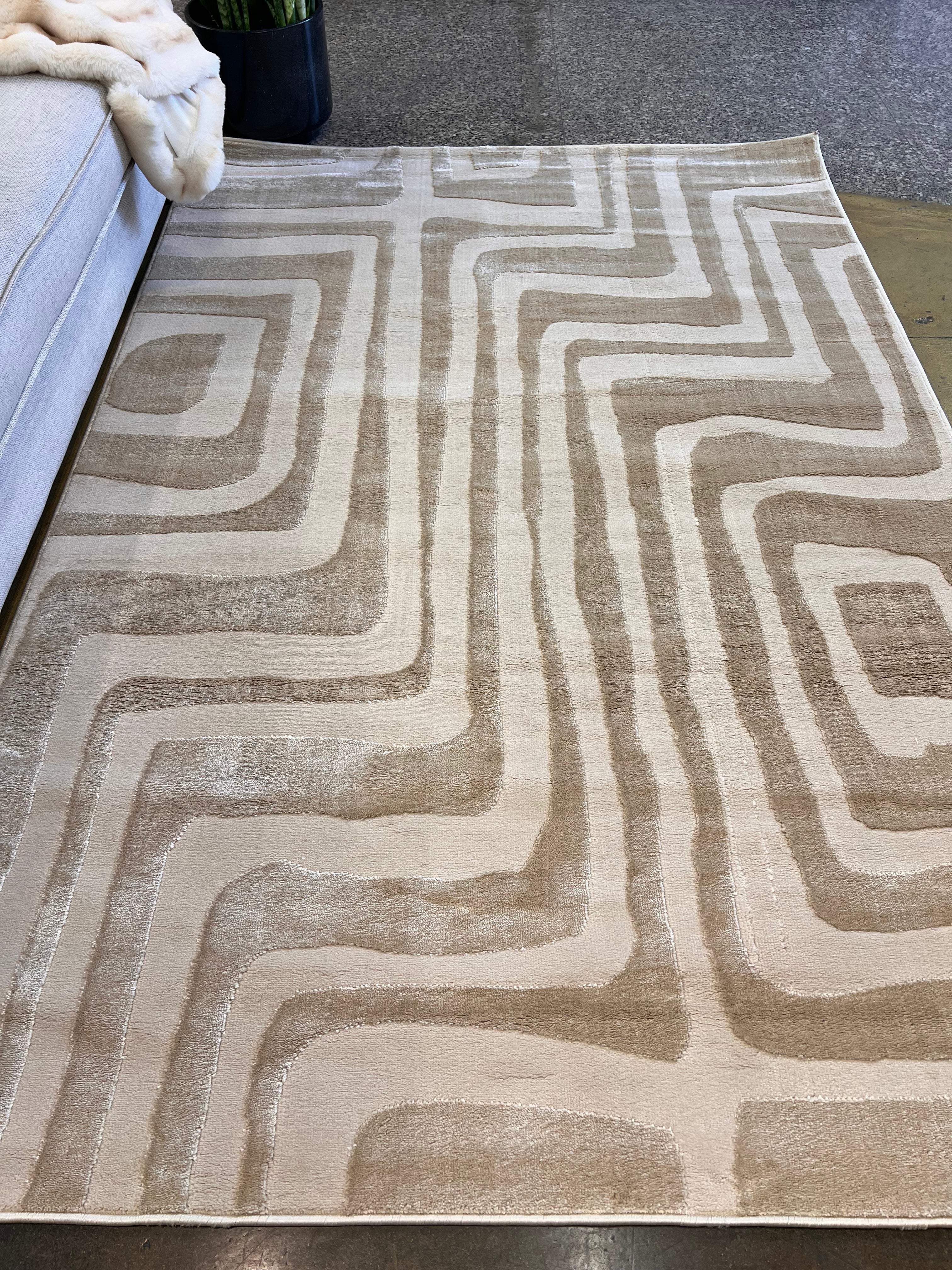 Tone-on-Tone Mocha Geo: Modern High-Low Rug in Warm Beige - NUDE 22