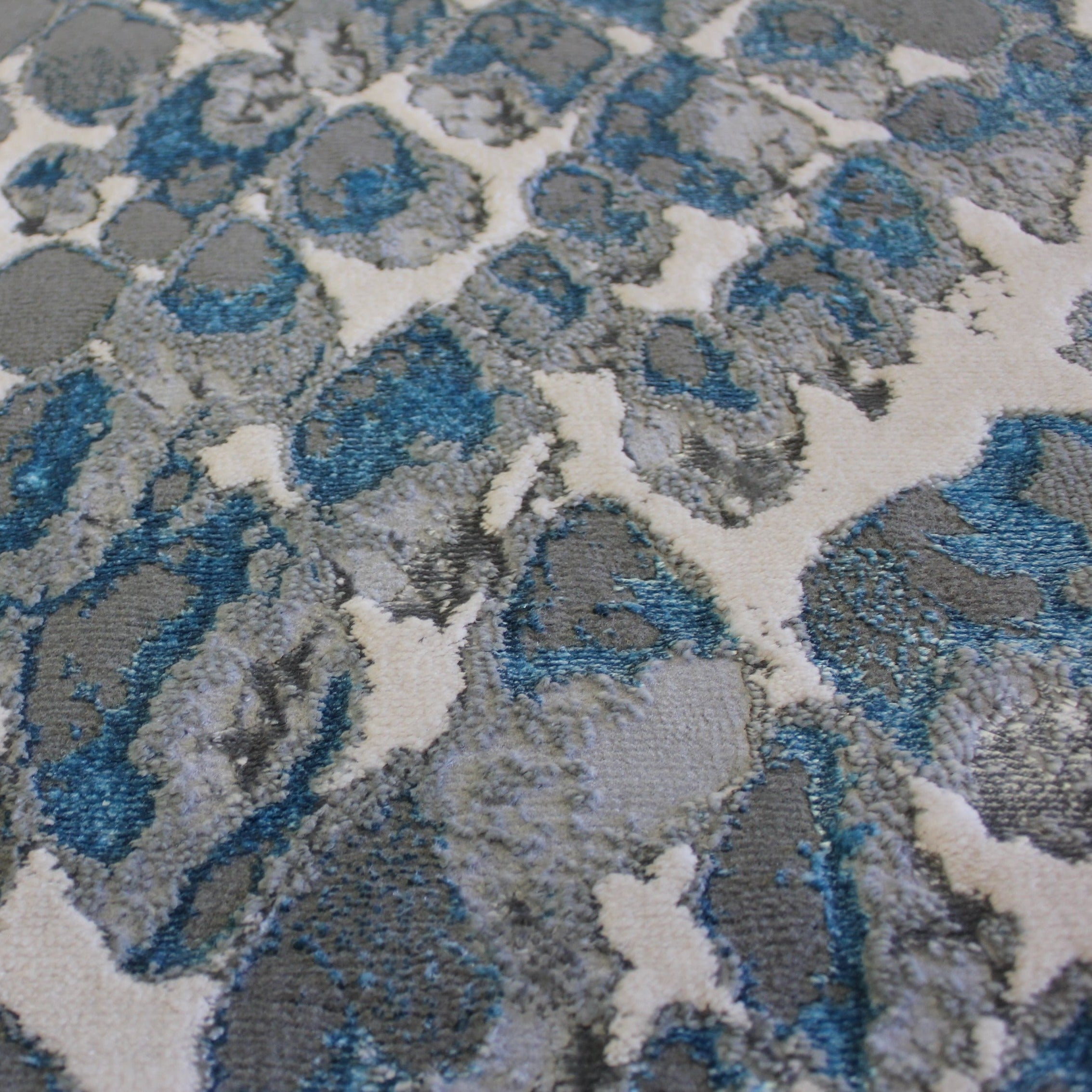 Silver Shimmery Changing Color Gray Aqua Blue Soft Cozy Area Rug/Carpet
