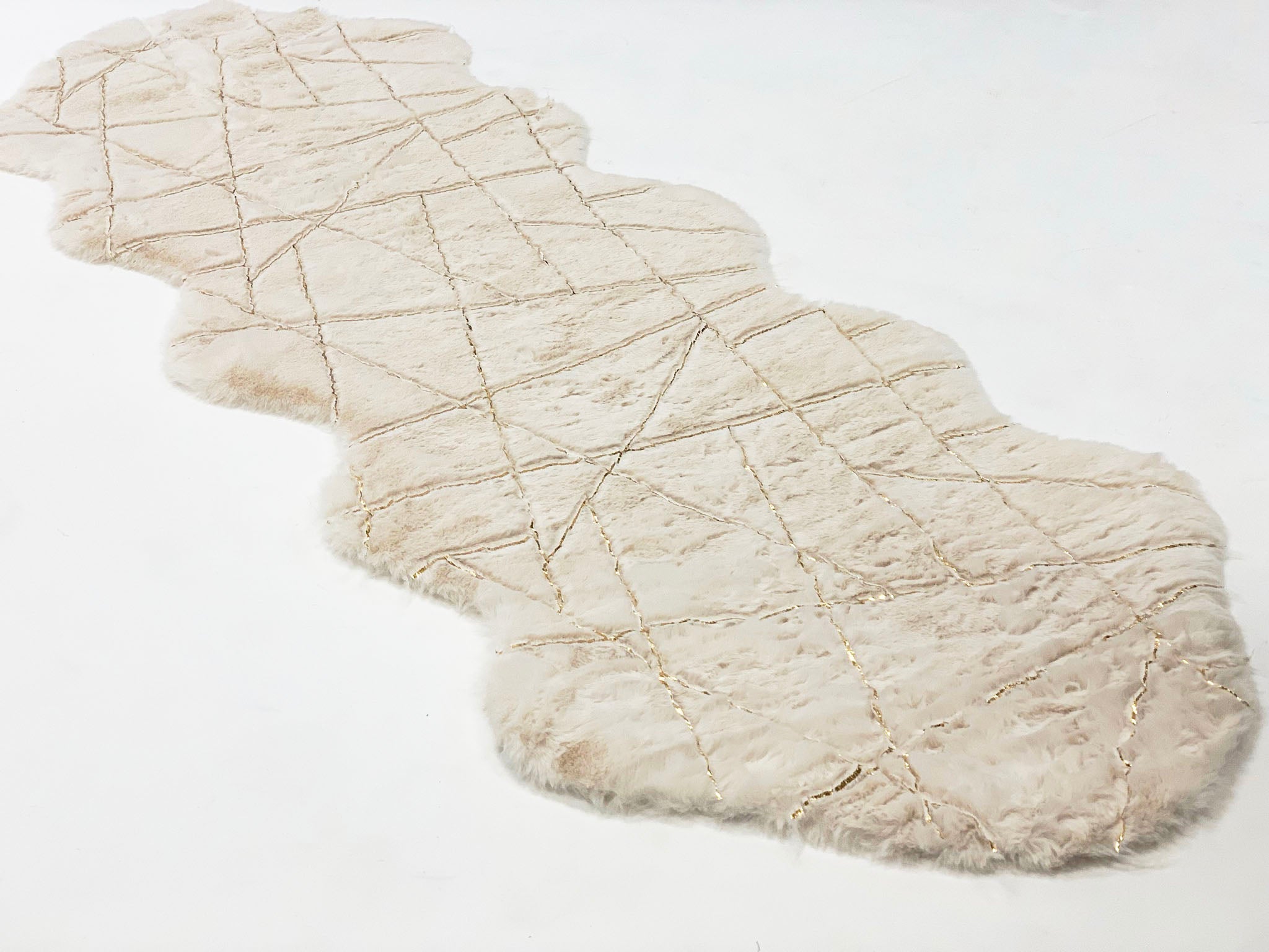 White with Golden Metallic Lines Faux Rabbit Touch Rugs/Carpet