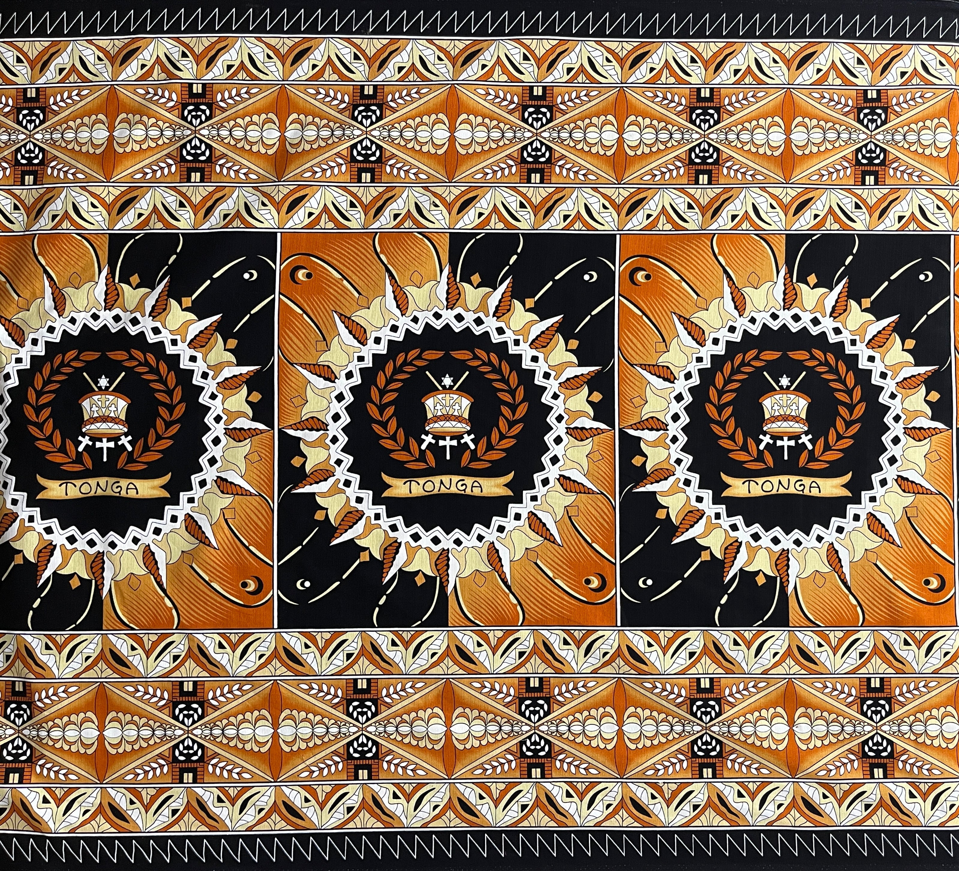 Tongan Seal Double Border Cotton Light-Barkcloth Fabric | Islands Fabric