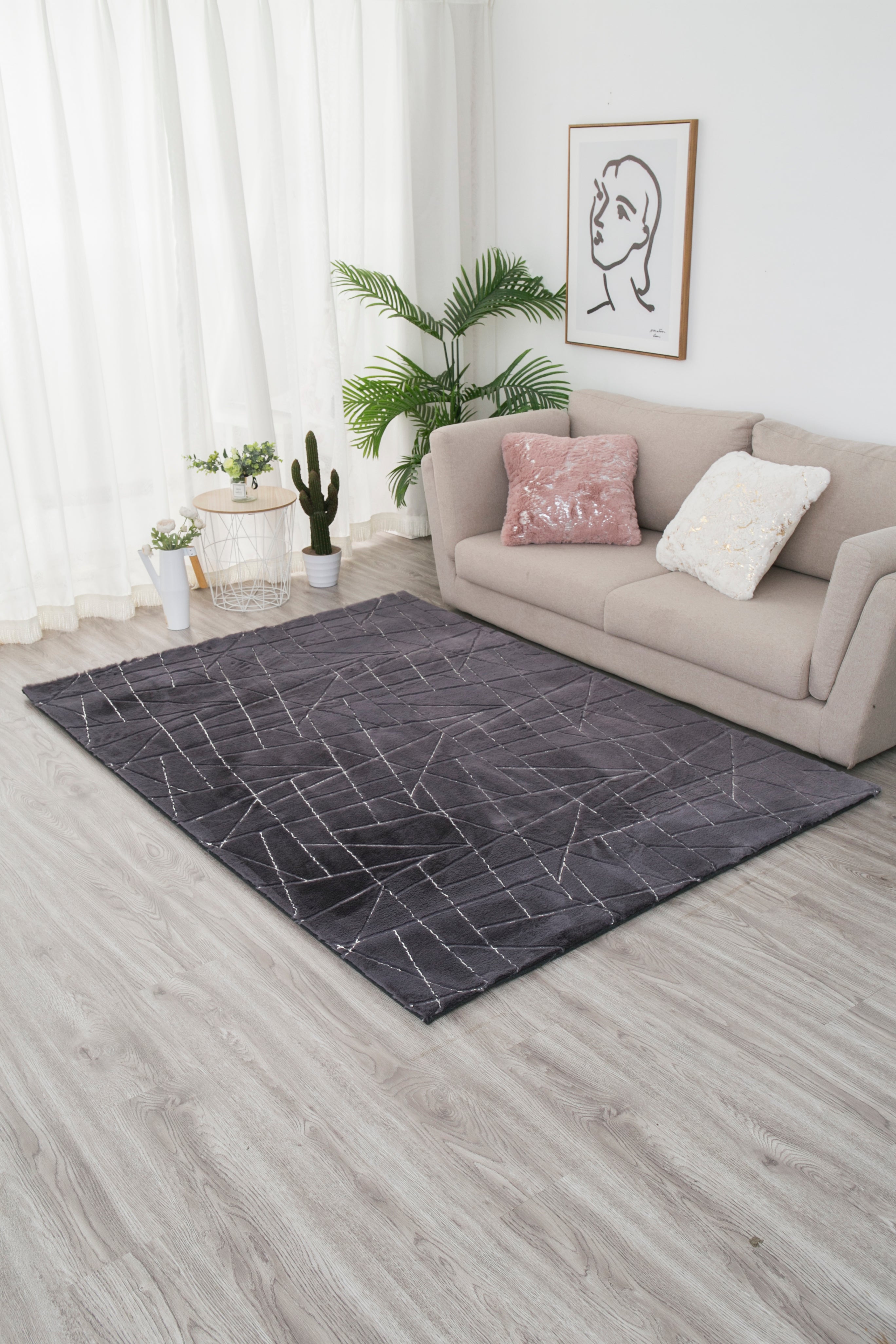 Charcoal Lines with Silver Metallic Shimmery Design Faux Rabbit Touch Rug