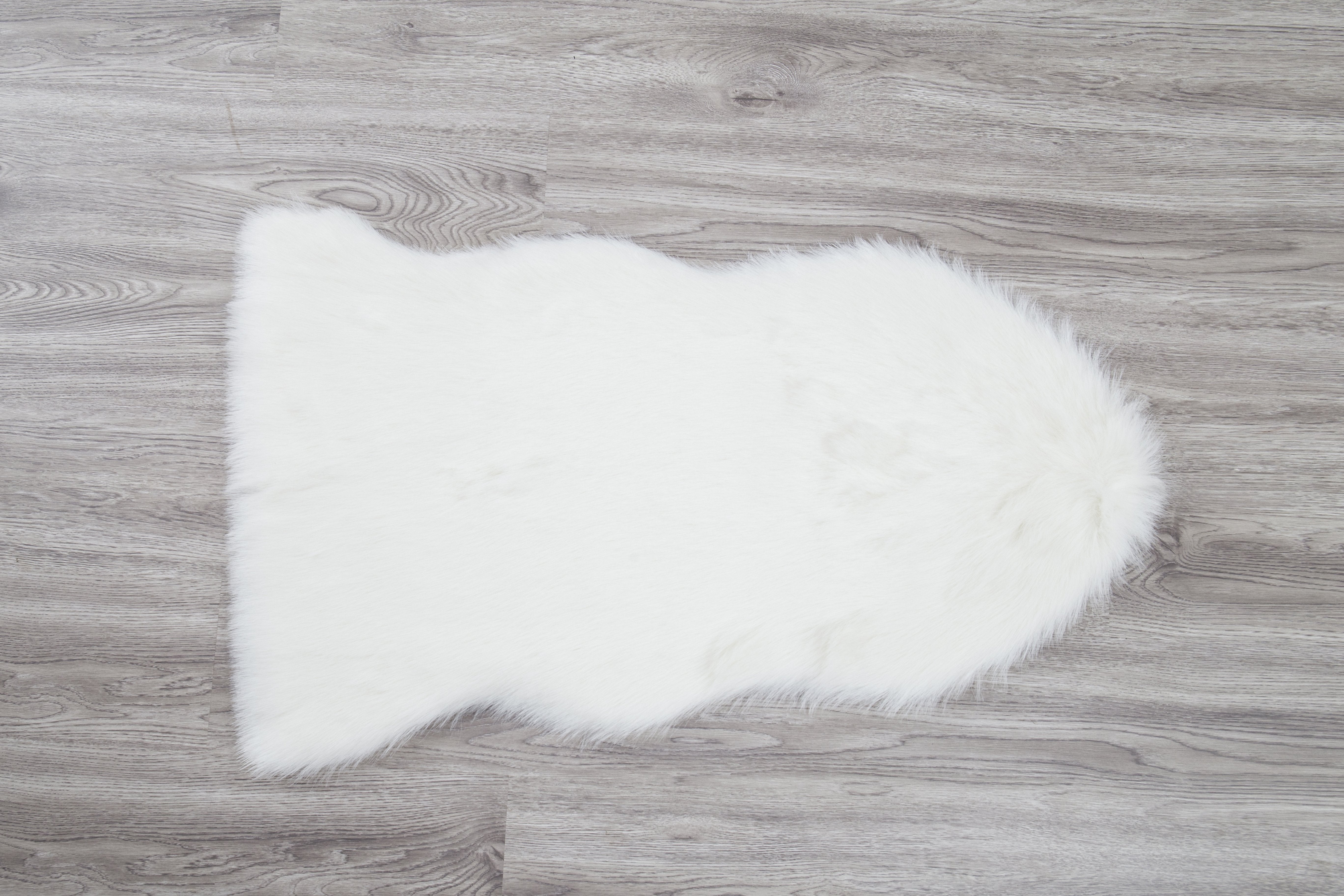 Renne Area Rug/Bed Cover Collection