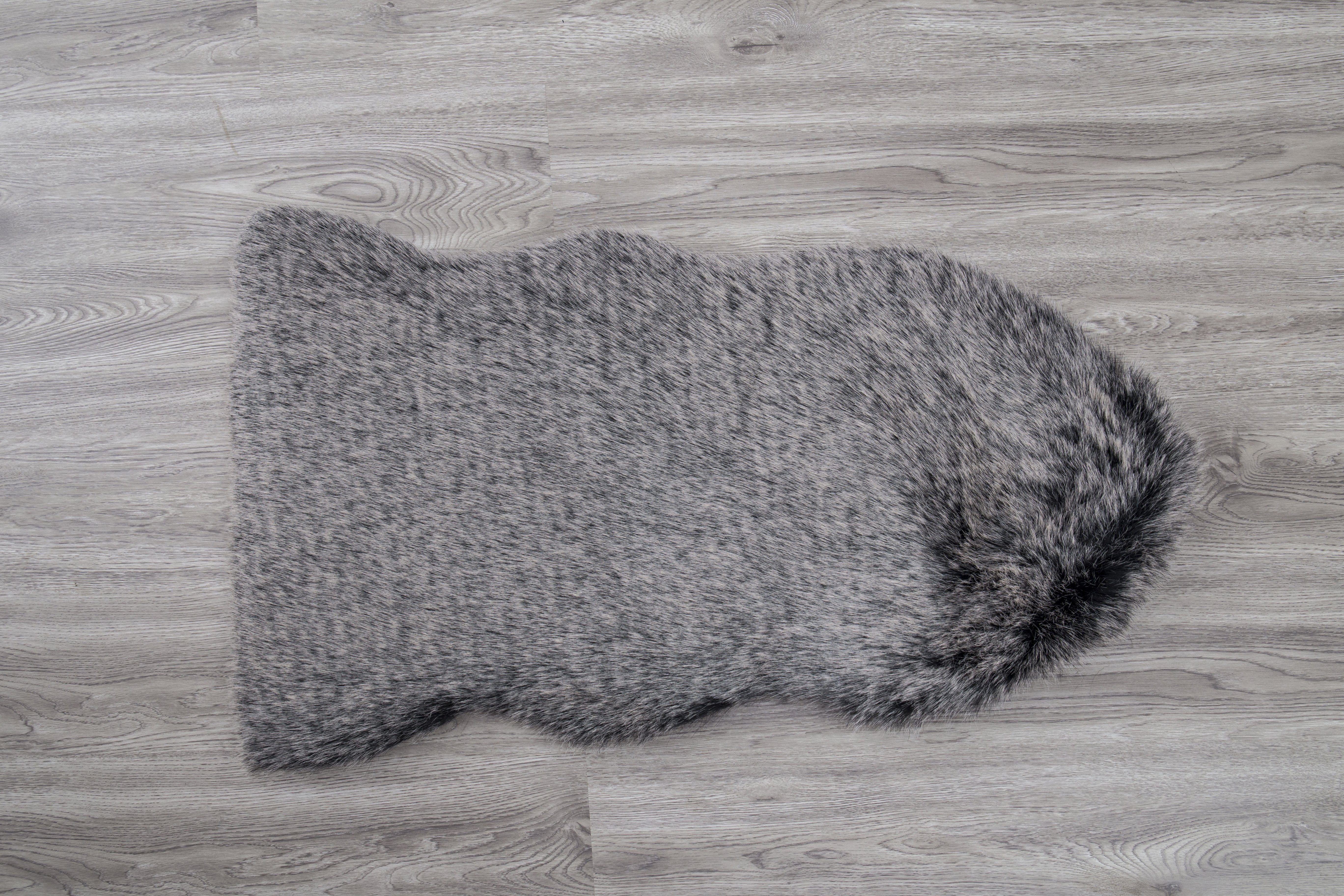 Renne Area Rug/Bed Cover Collection