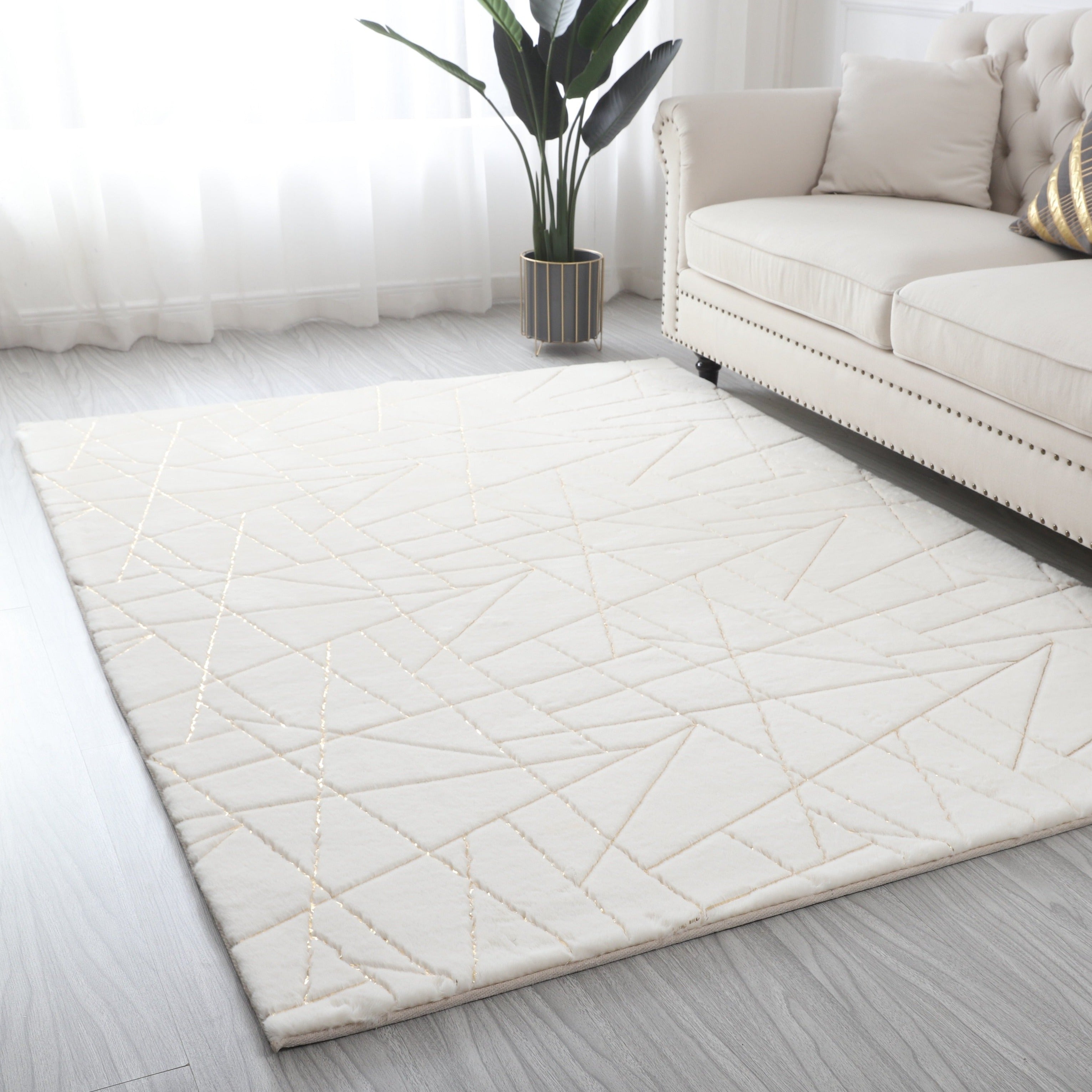 White with Golden Metallic Lines Faux Rabbit Touch Rugs/Carpet