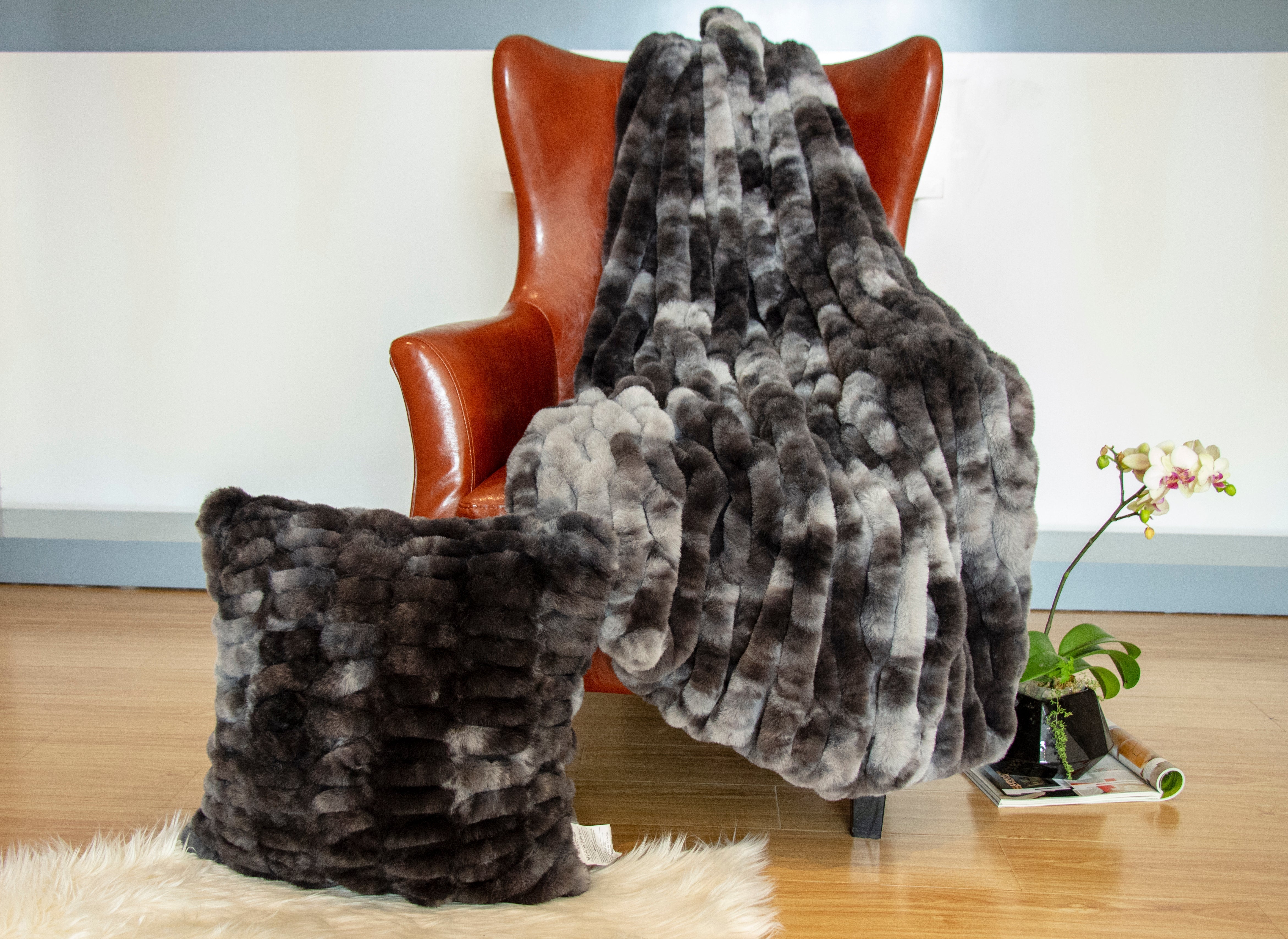 Braided Look Fluffy Soft Faux Fur Gray White Throw/ Quilt/ Blanket/ Coverlet/ Bedspread/ Bedcover/ Comforter