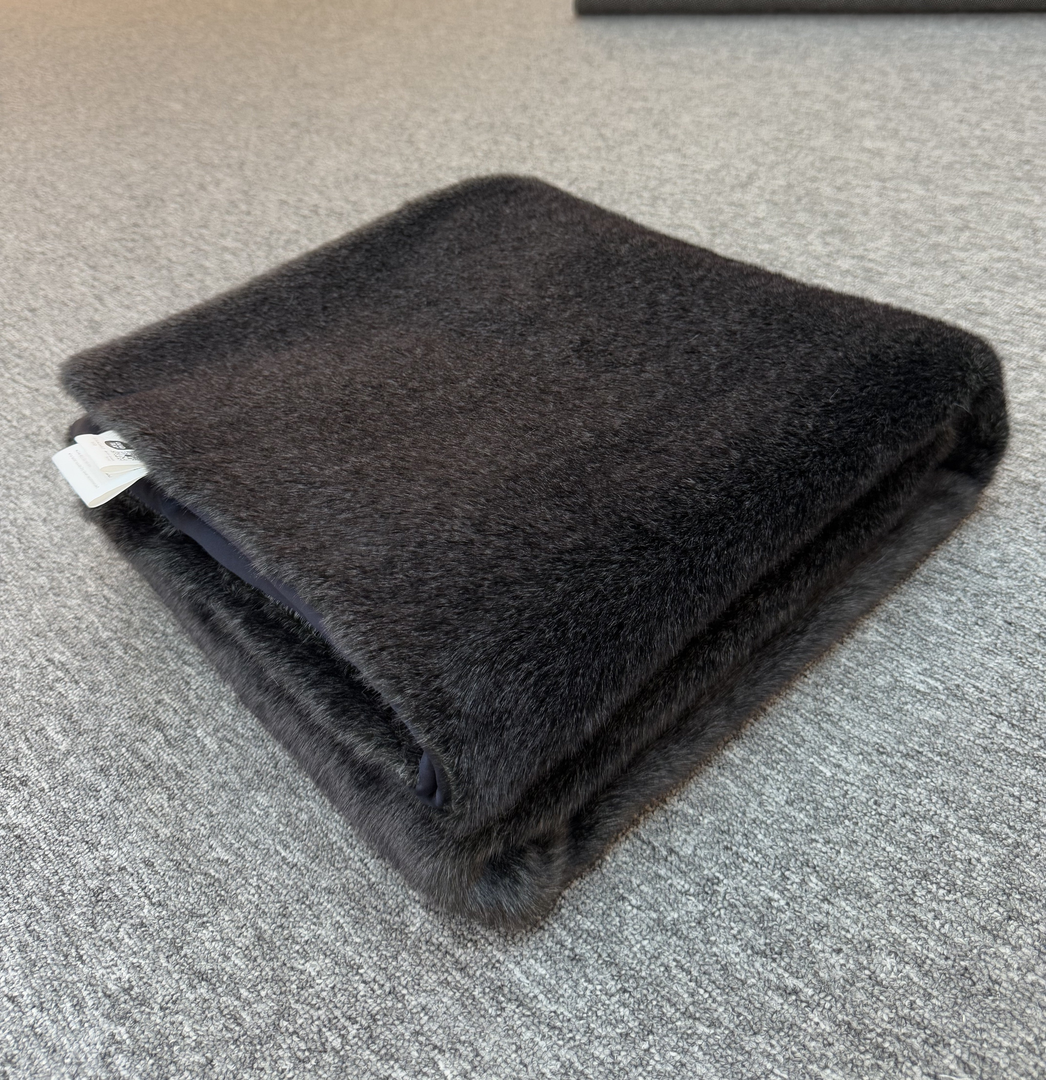 Luxury Soft Warm Faux Mink Throw Blanket - MINKO 11 Black