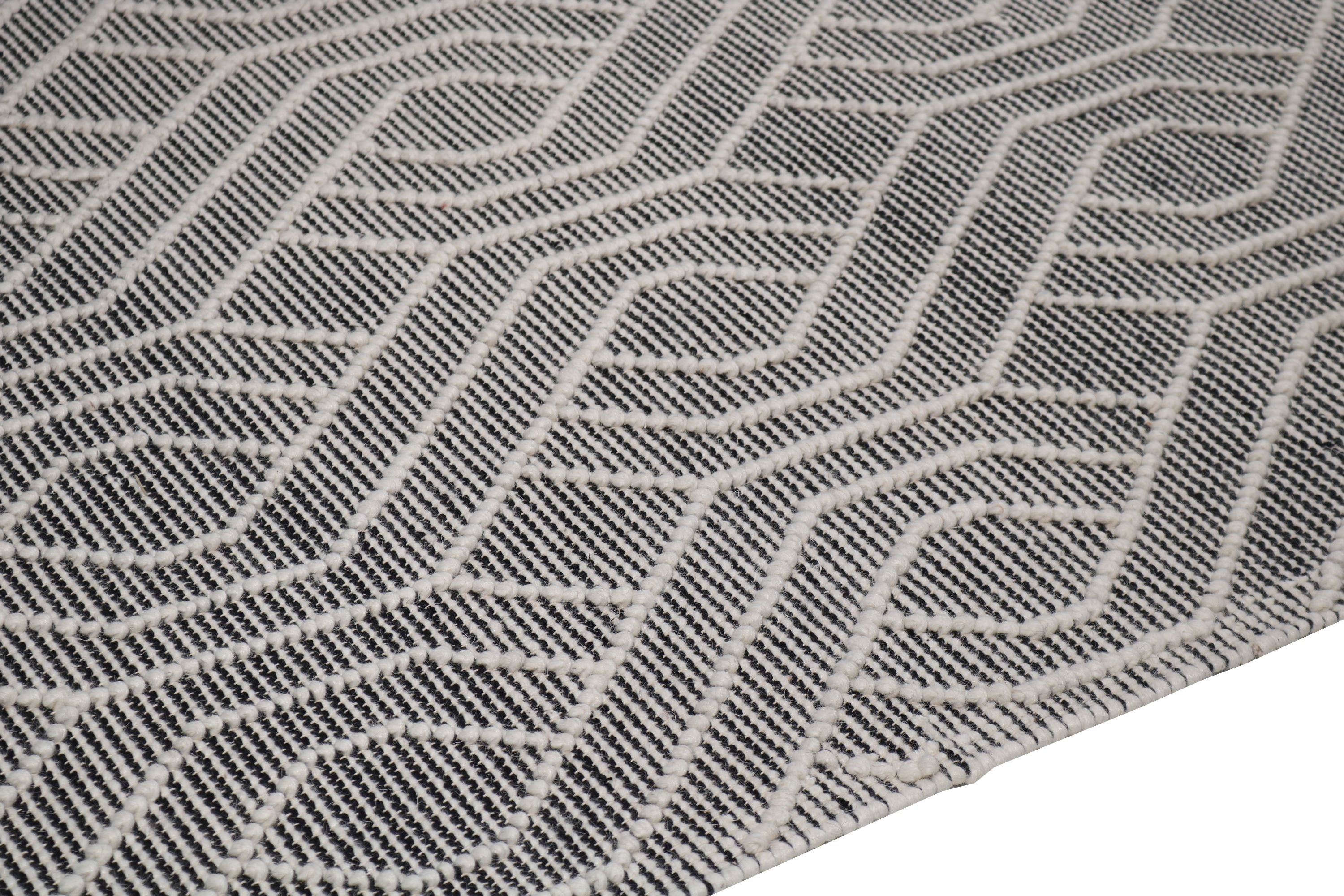 Natural Wool Blend Bohemian Design Rug