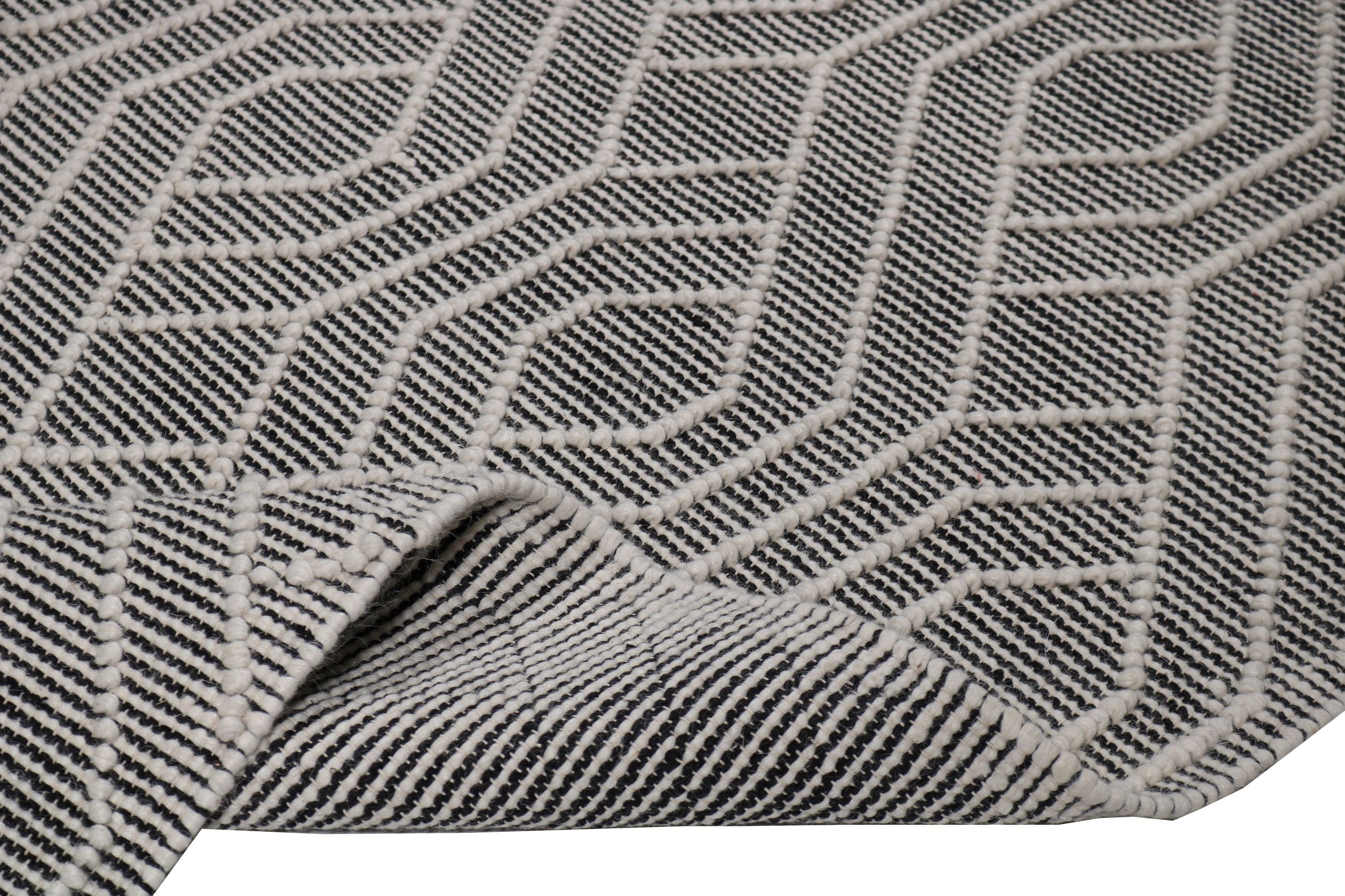 Natural Wool Blend Bohemian Design Rug