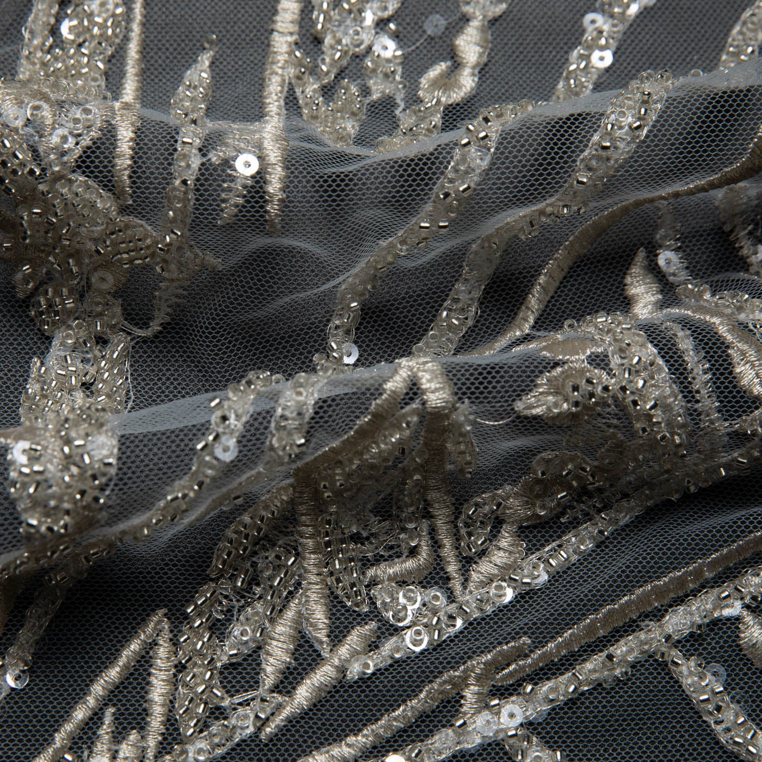 OFF-WHITE P/SOFT TULLE LACE FABRIC COM EMBROIDERED AND SEQUINED WITH BEAUTIFUL ELEGANT DESIGN 52" WIDE | Exquisite Fabric