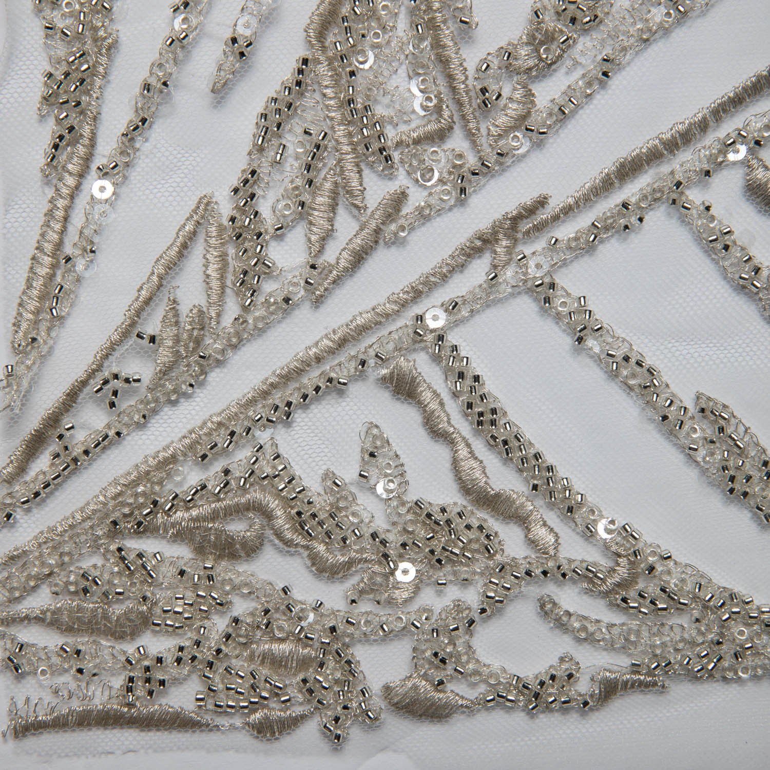 OFF-WHITE P/SOFT TULLE LACE FABRIC COM EMBROIDERED AND SEQUINED WITH BEAUTIFUL ELEGANT DESIGN 52" WIDE | Exquisite Fabric
