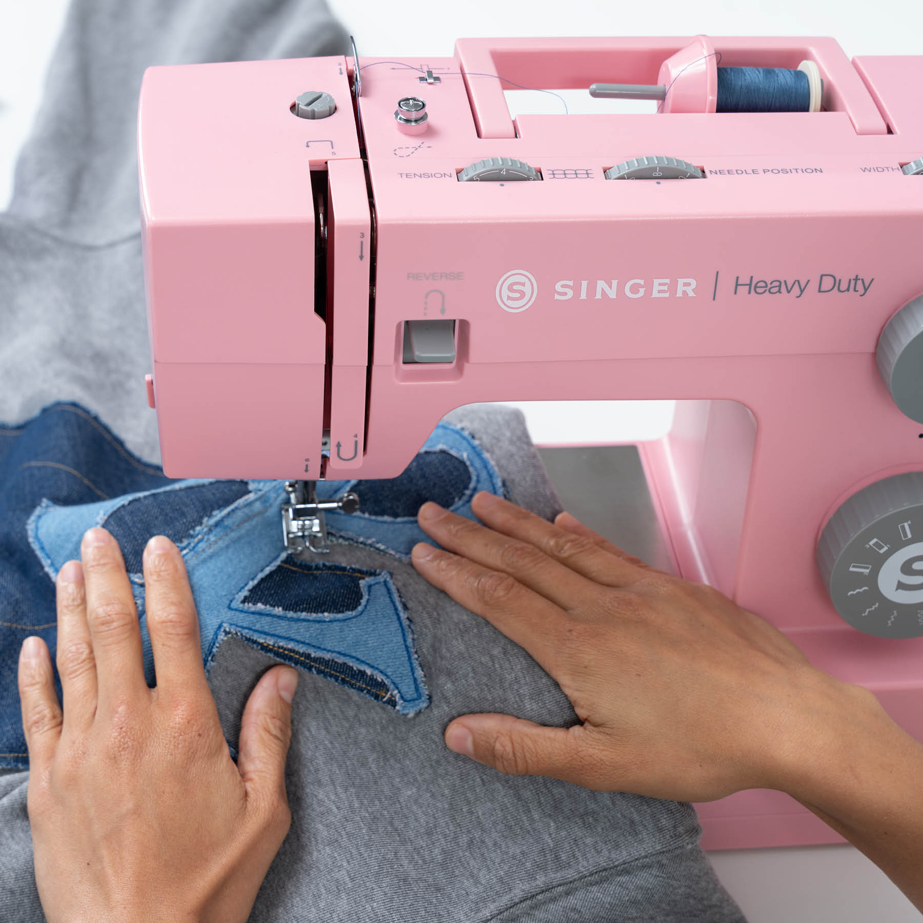 SINGER® Heavy Duty 4411 Pink Sewing Machine