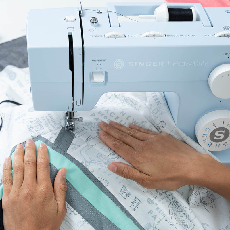 SINGER® Heavy Duty 4423 Meltwater Blue Sewing Machine