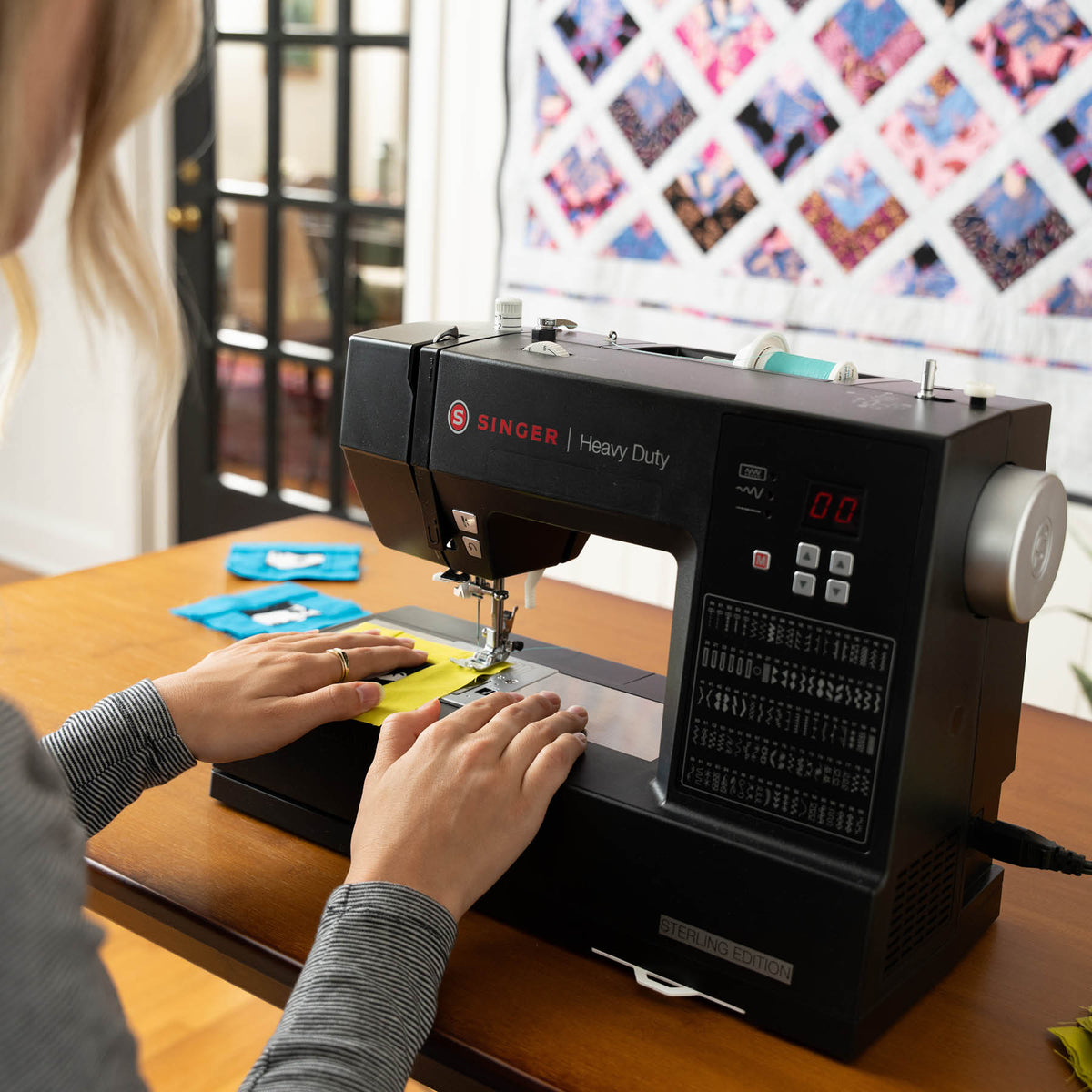 SINGER® Heavy Duty 6600C Sterling Computerized Sewing Machine