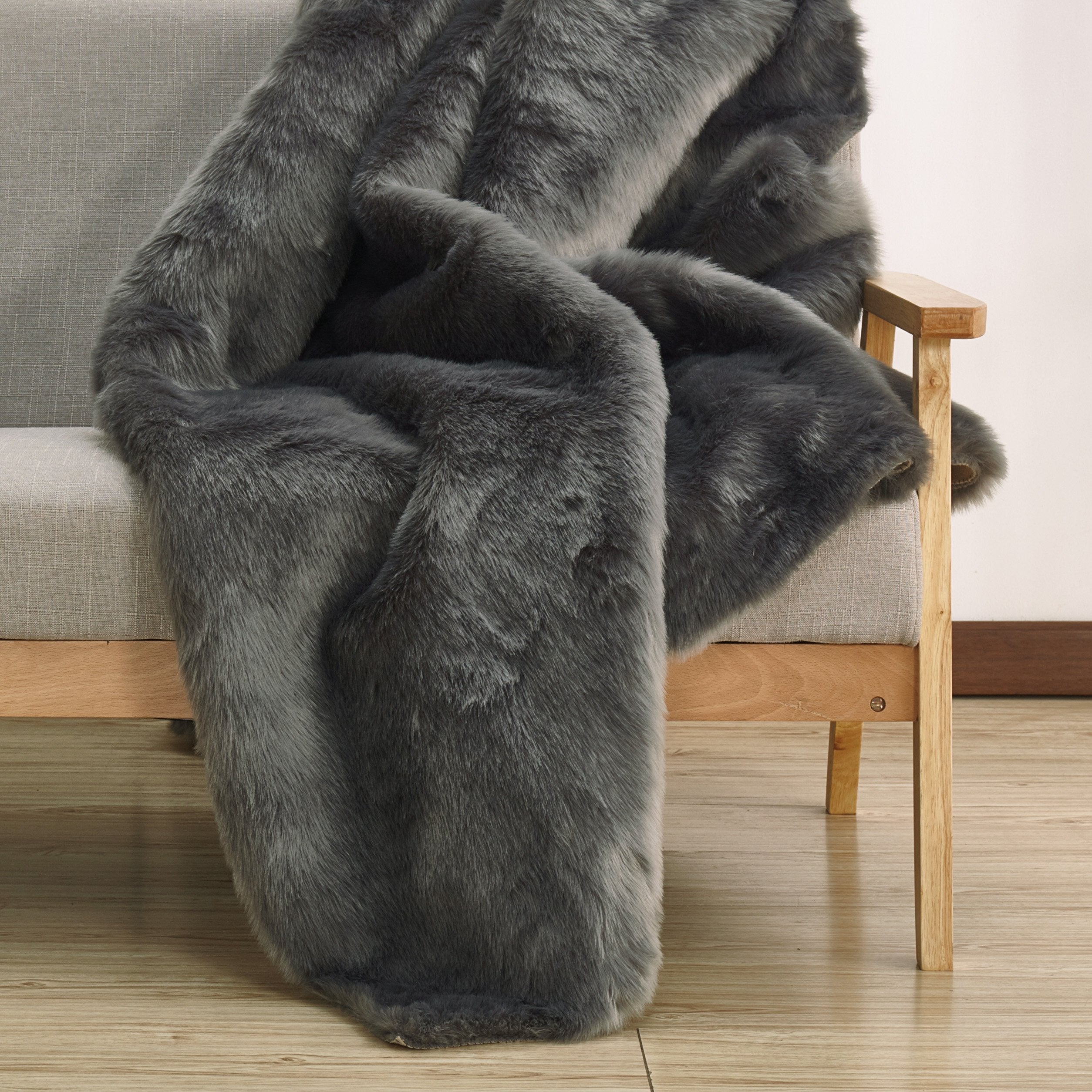 Luxury Soft Faux Fur Sheepskin Area Rug