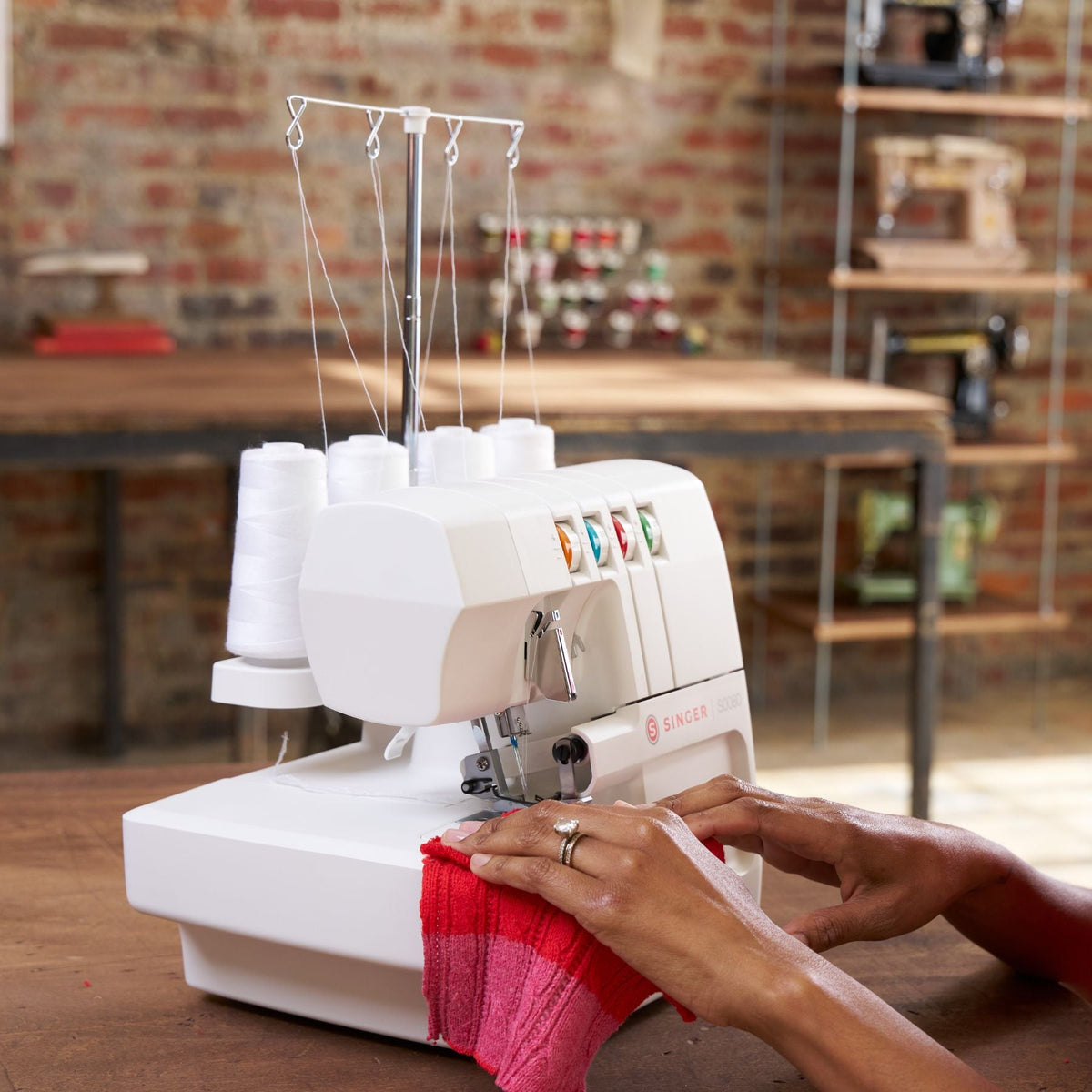 SINGER® S0080 Serger