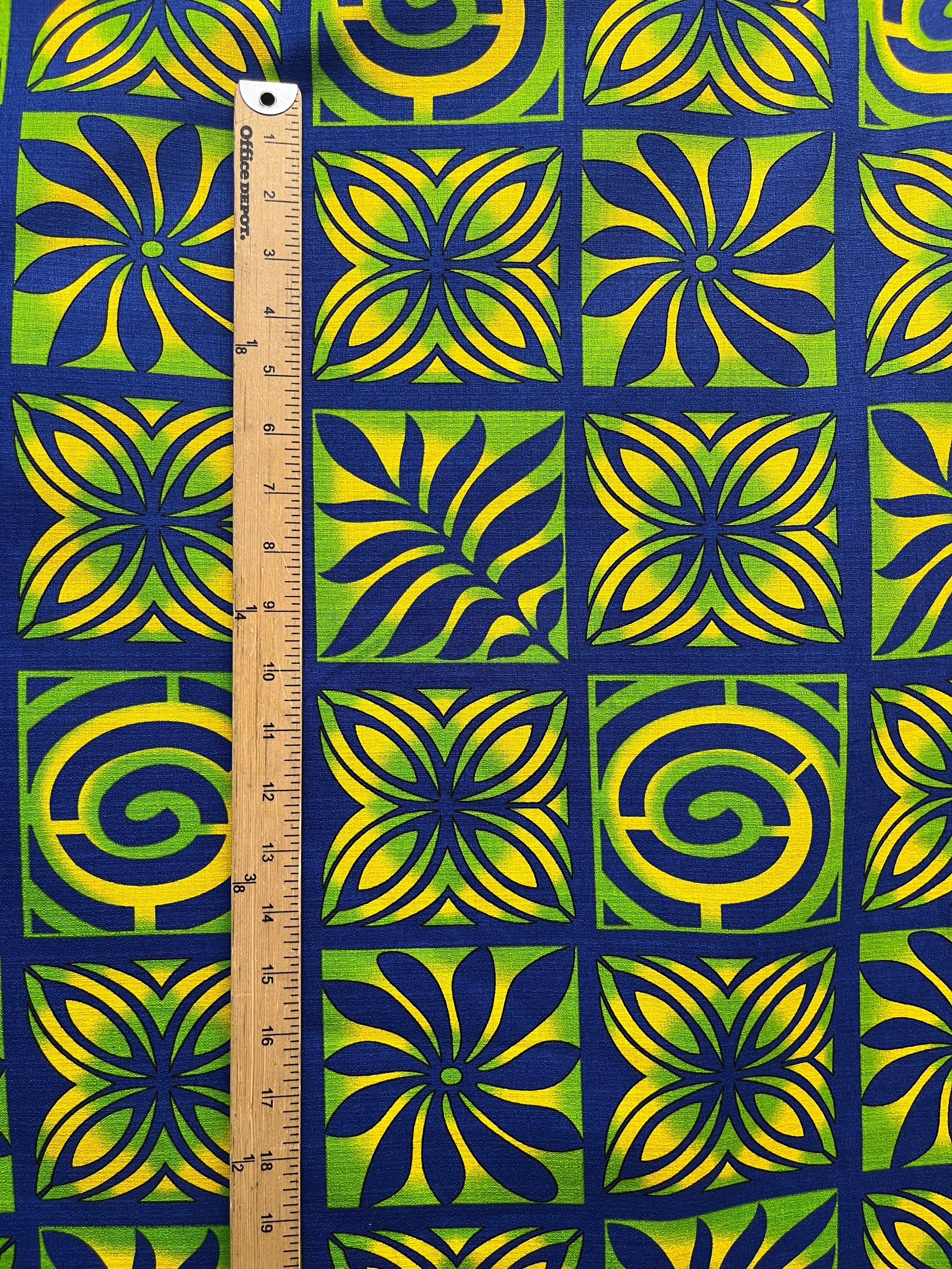 Traditional Polynesian Tapa Checkered Design Cotton Light Barkcloth Fabric | Islands Fabric