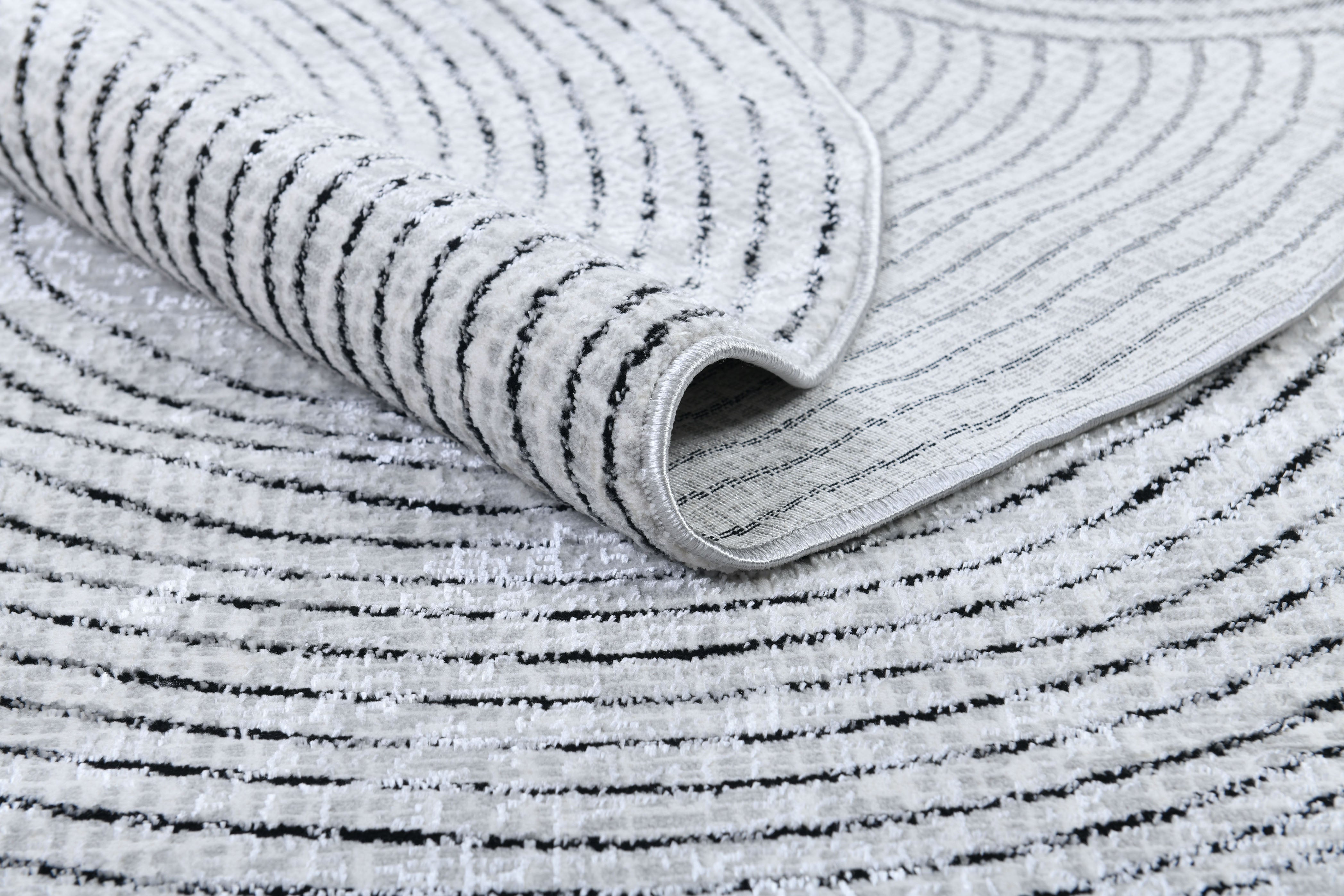Cream Sheen Rug with Black, Copper & Silver Touches in novelty cut design - Z328A (POL810)