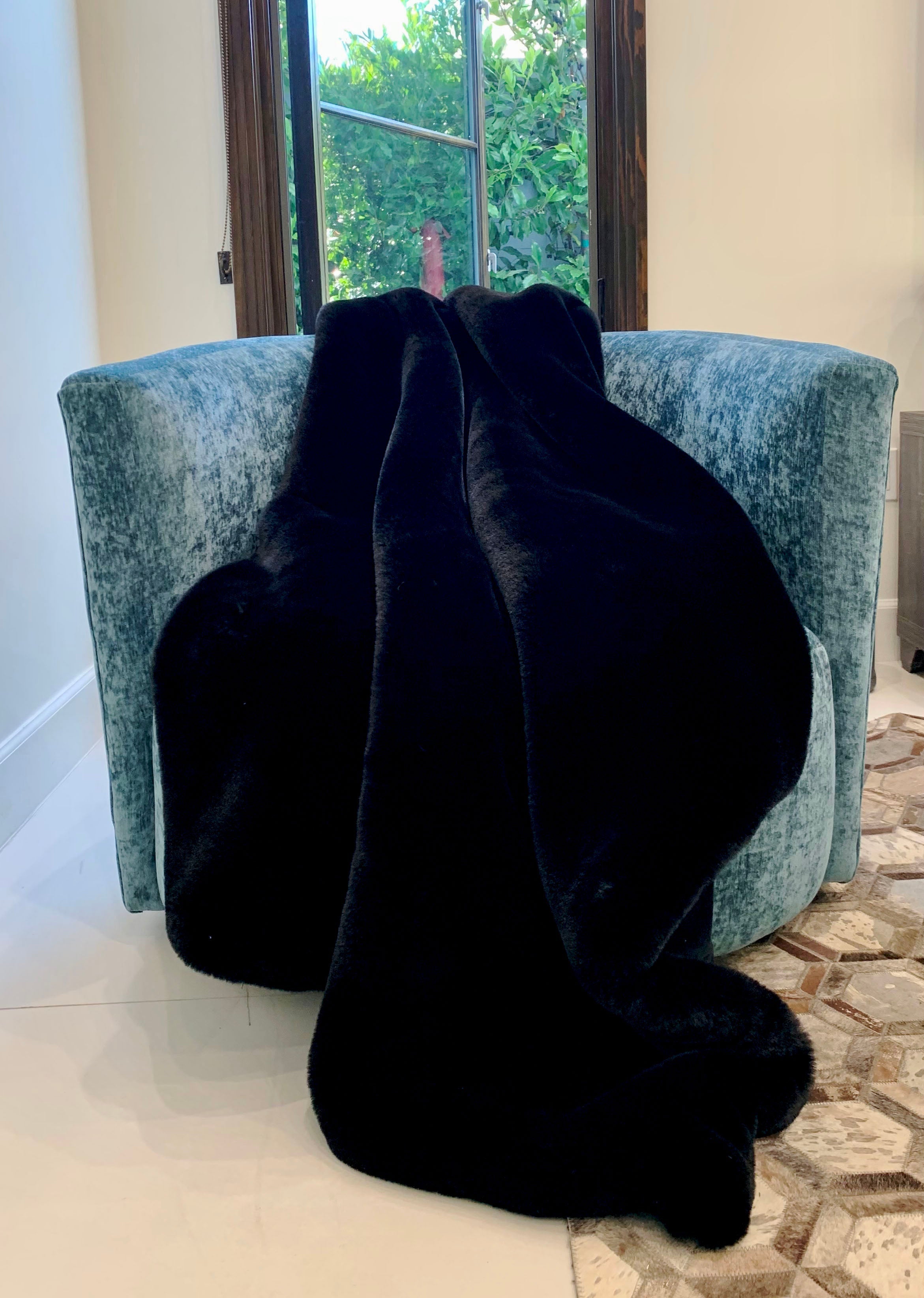 Soft Cozy Faux Fur Blanket/ Coverlet/ Bedspread/ Throw/ Bedcover/ Quilt