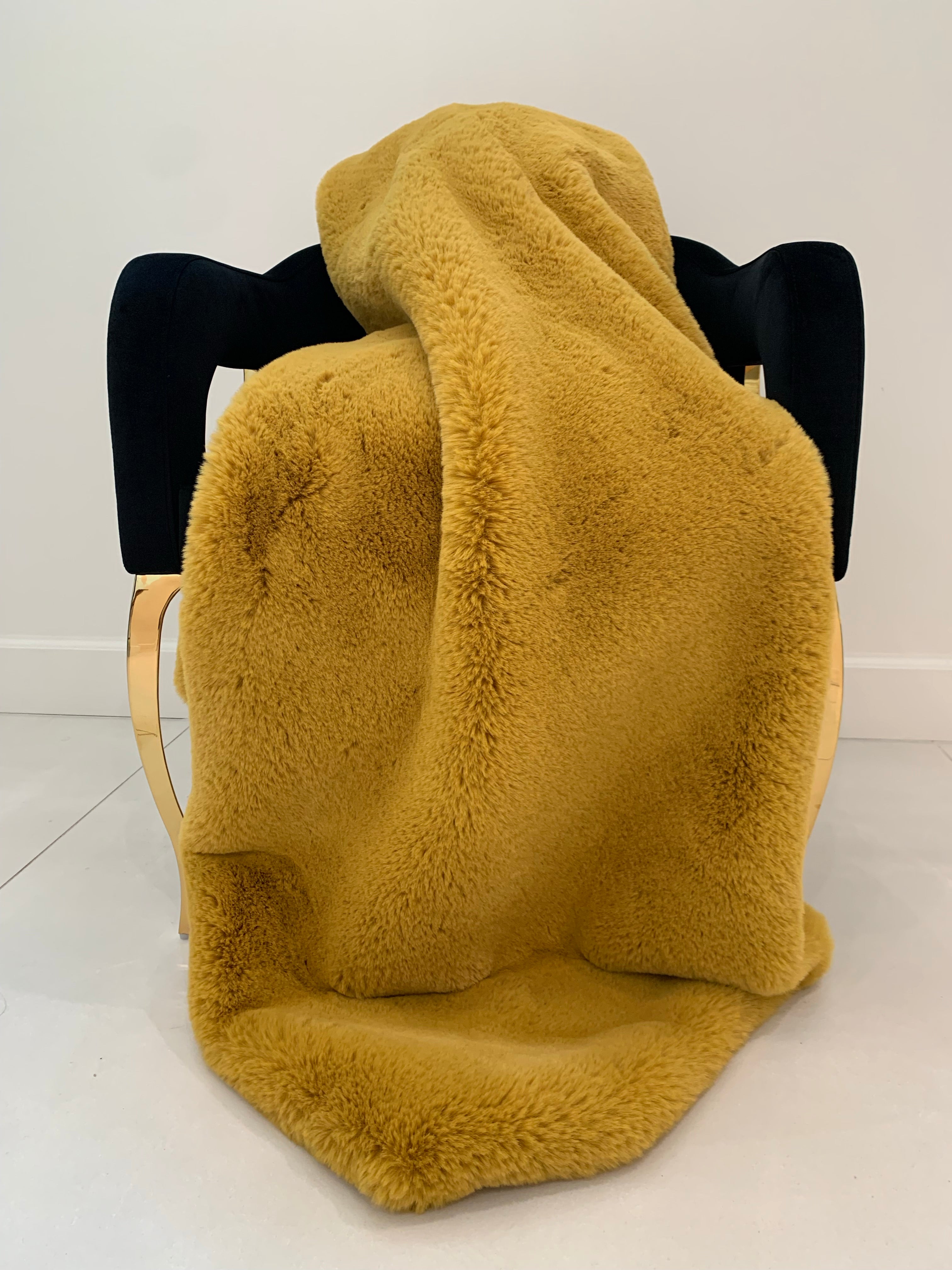 Soft Cozy Faux Fur Blanket/ Coverlet/ Bedspread/ Throw/ Bedcover/ Quilt