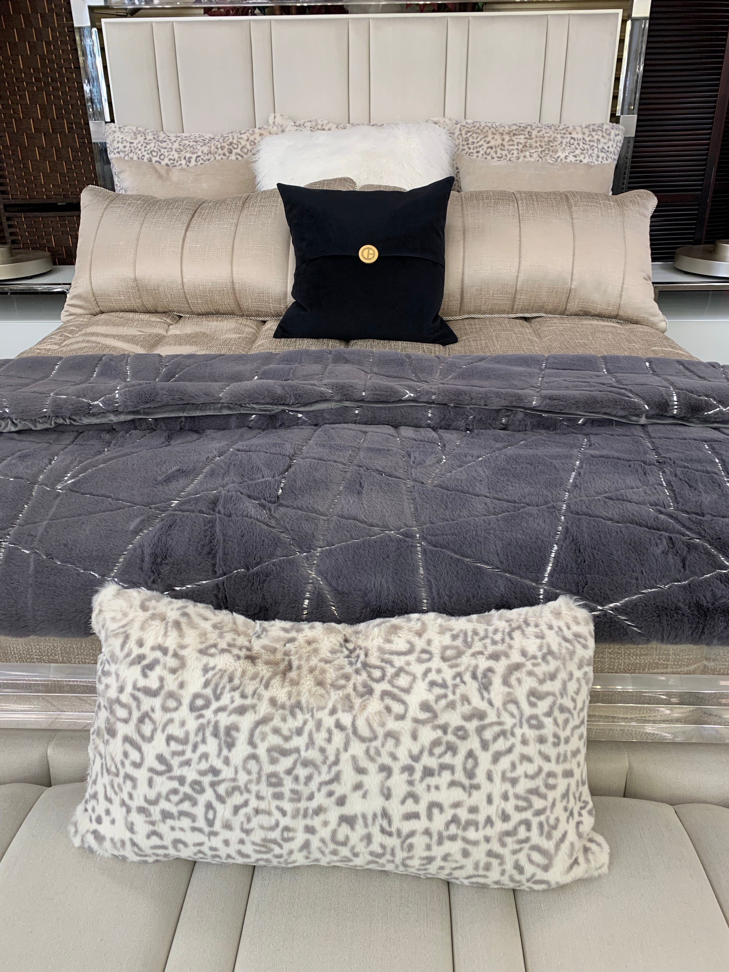 Golden/Silver Metallic Faux Fur  Soft / Coverlet/Quilt Cal King/Eastern King