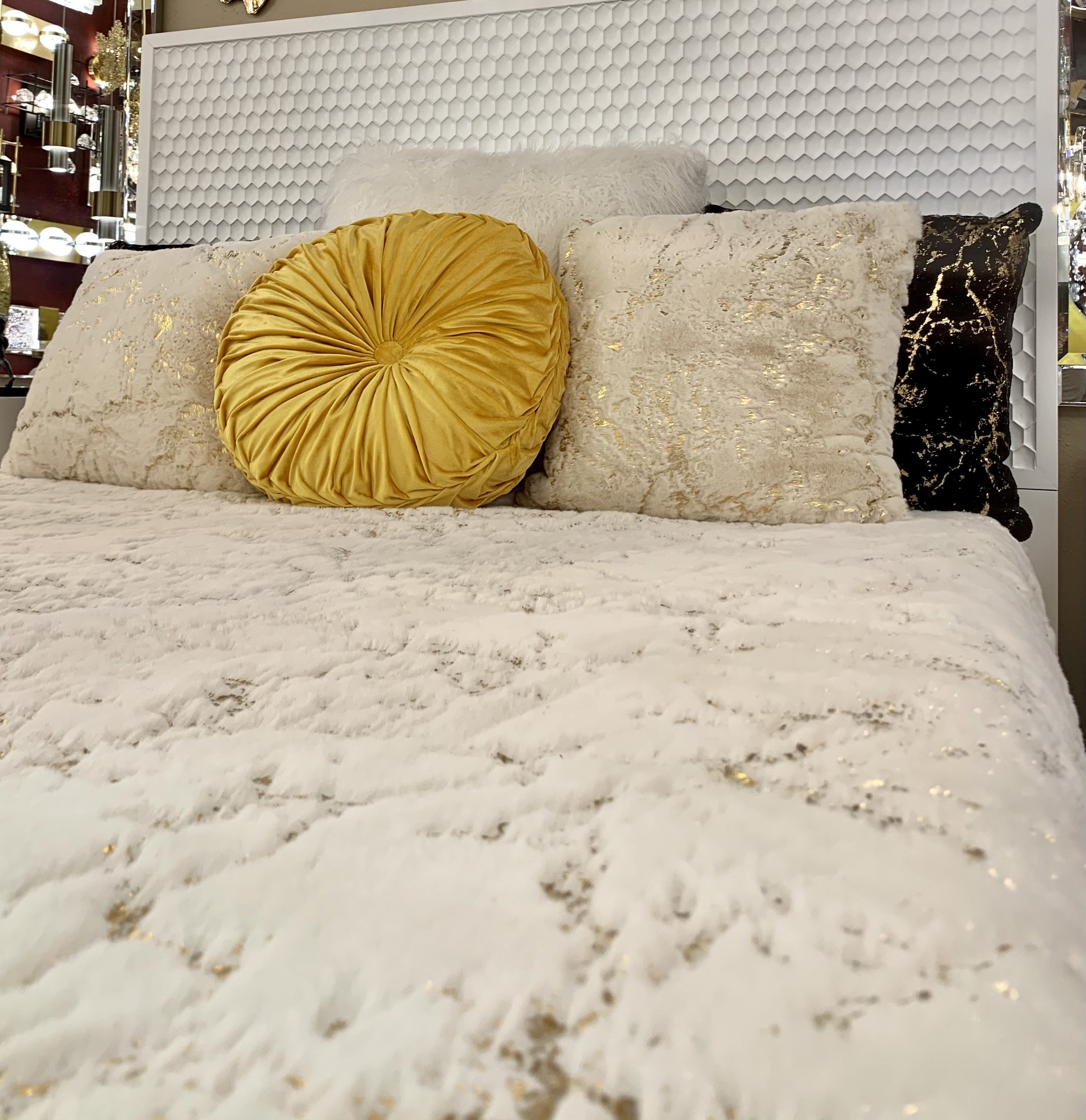 Golden/Silver Metallic Faux Fur  Soft / Coverlet/Quilt Cal King/Eastern King