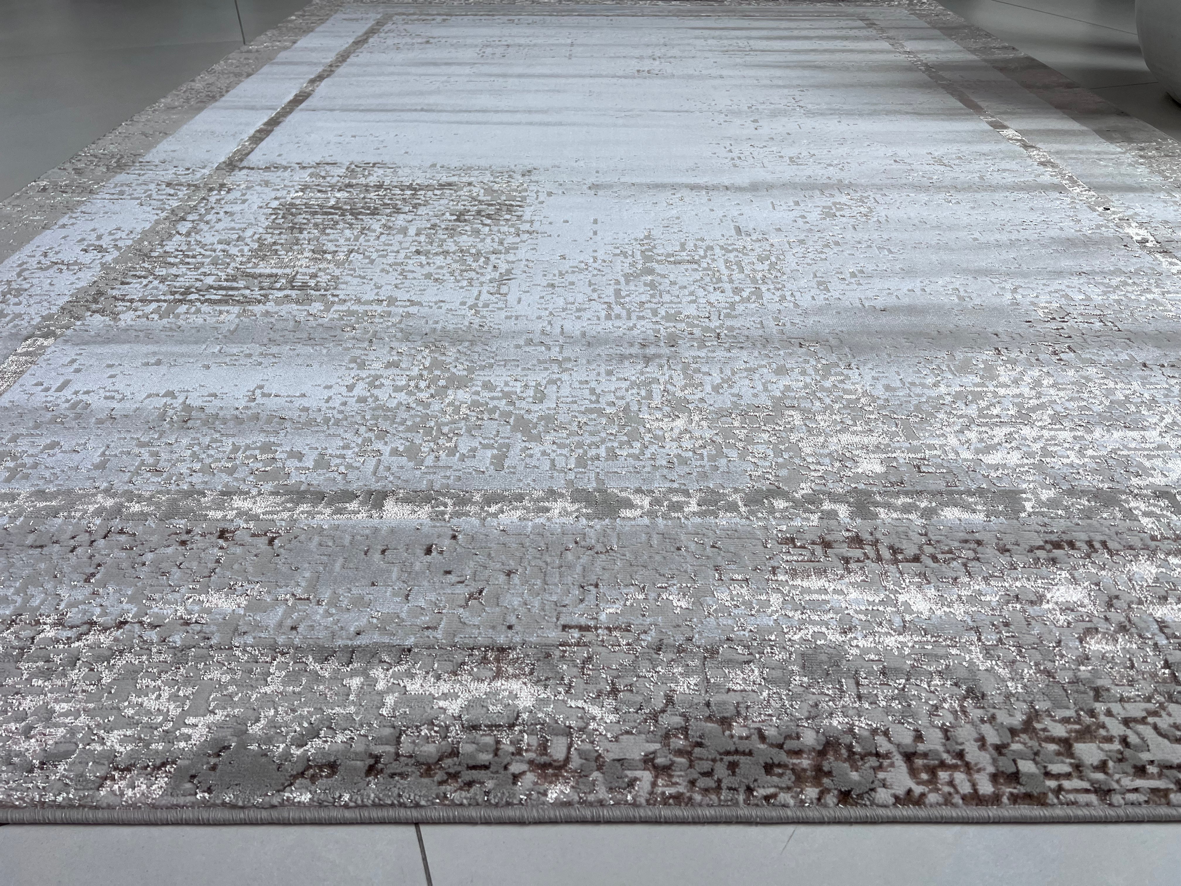 Polyester Silver with Gold Viscose Blend Border Design Rug/Carpet - Style# Maximus 245 - Color-Changing Flat Weave Rug